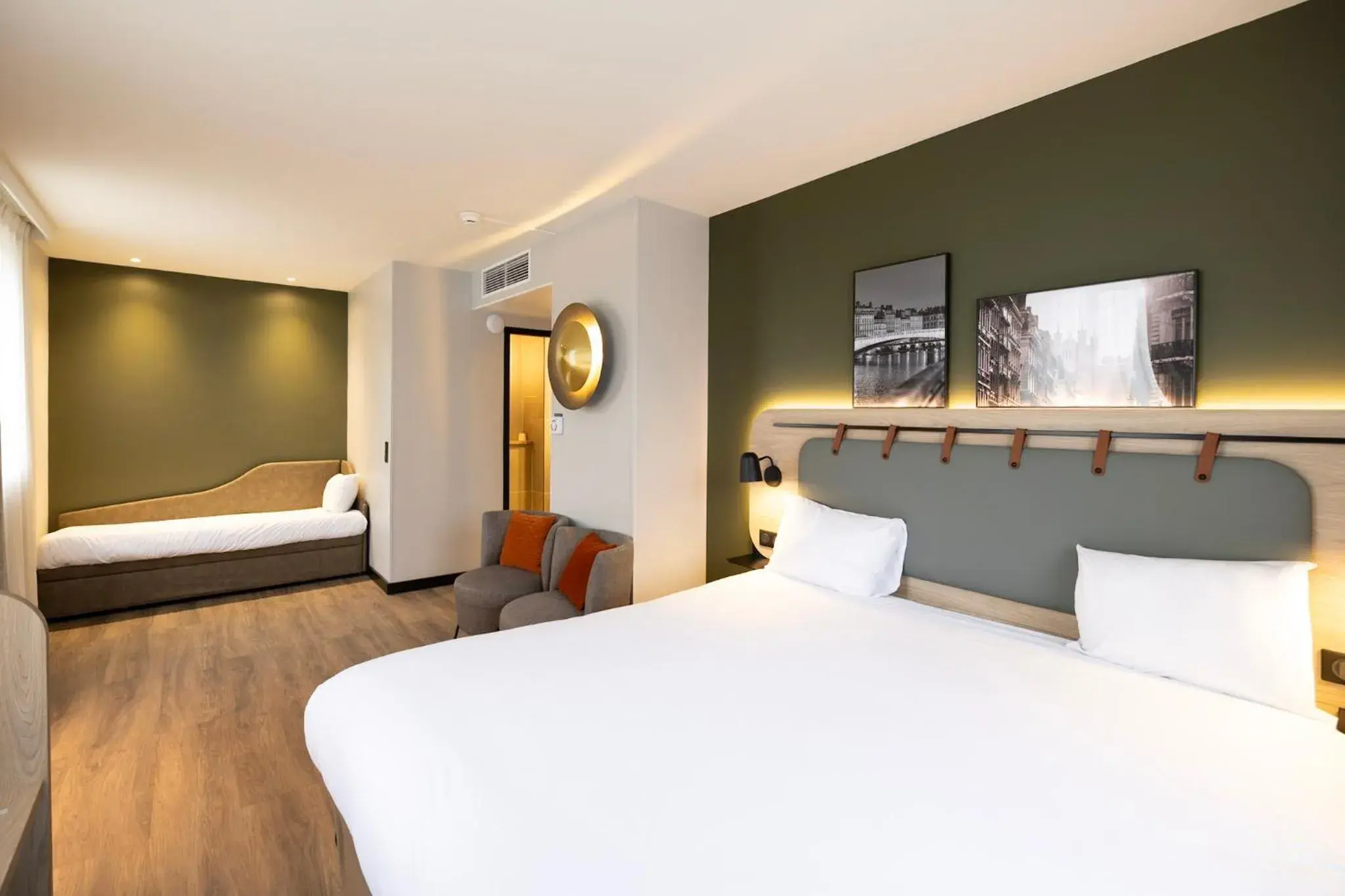 Quadruple Room with One Double Bed and Two Single Beds or Sofa Bed in Campanile PRIME Lyon Centre Gare Part-Dieu Quadruple Room with One Double Bed and Two Single Beds or Sofa Bed in Campanile PRIME Lyon Centre Gare Part-Dieu