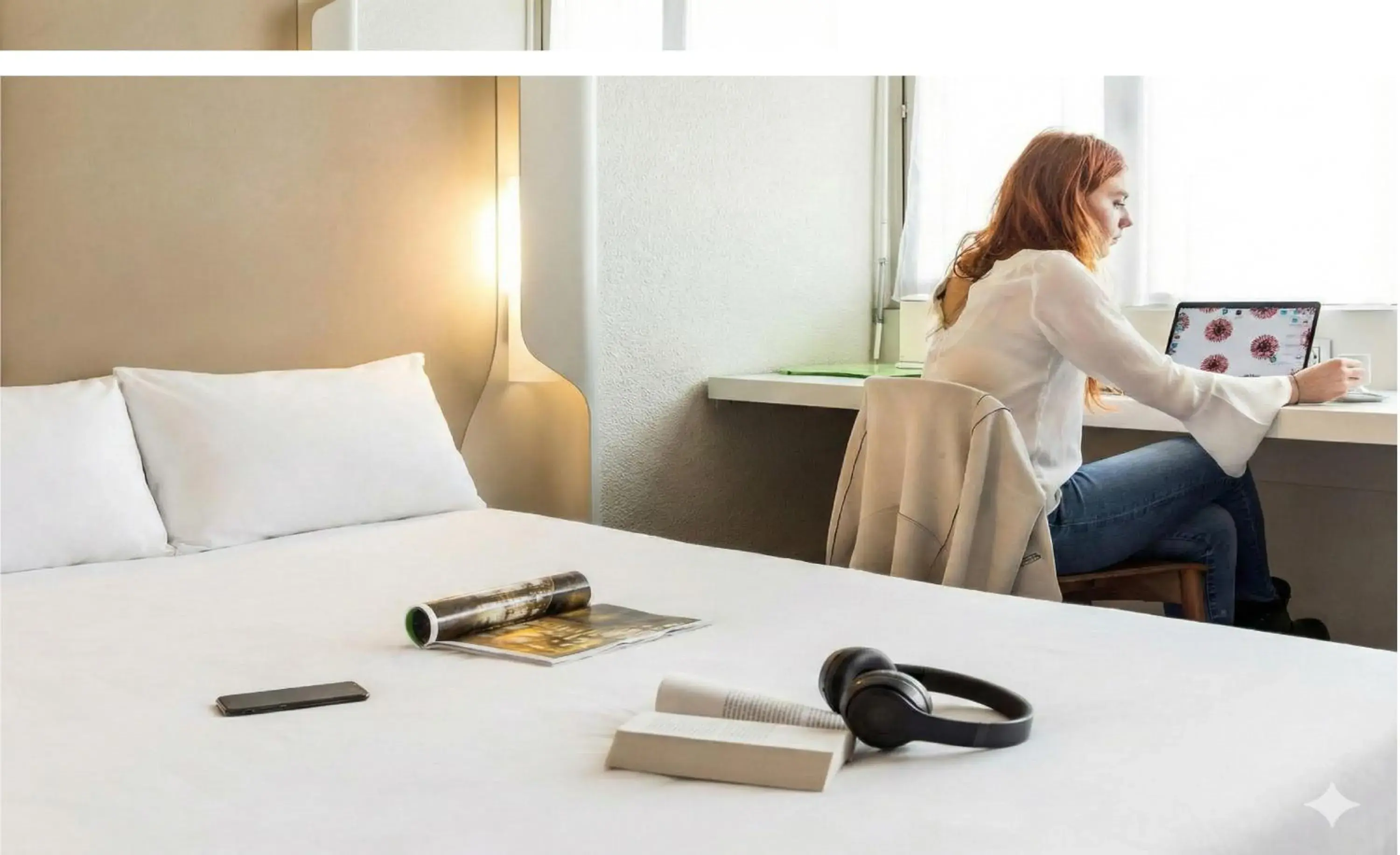 Bedroom, Bed in Campanile Conflans-Sainte-Honorine Bedroom, Bed in Campanile Conflans-Sainte-Honorine