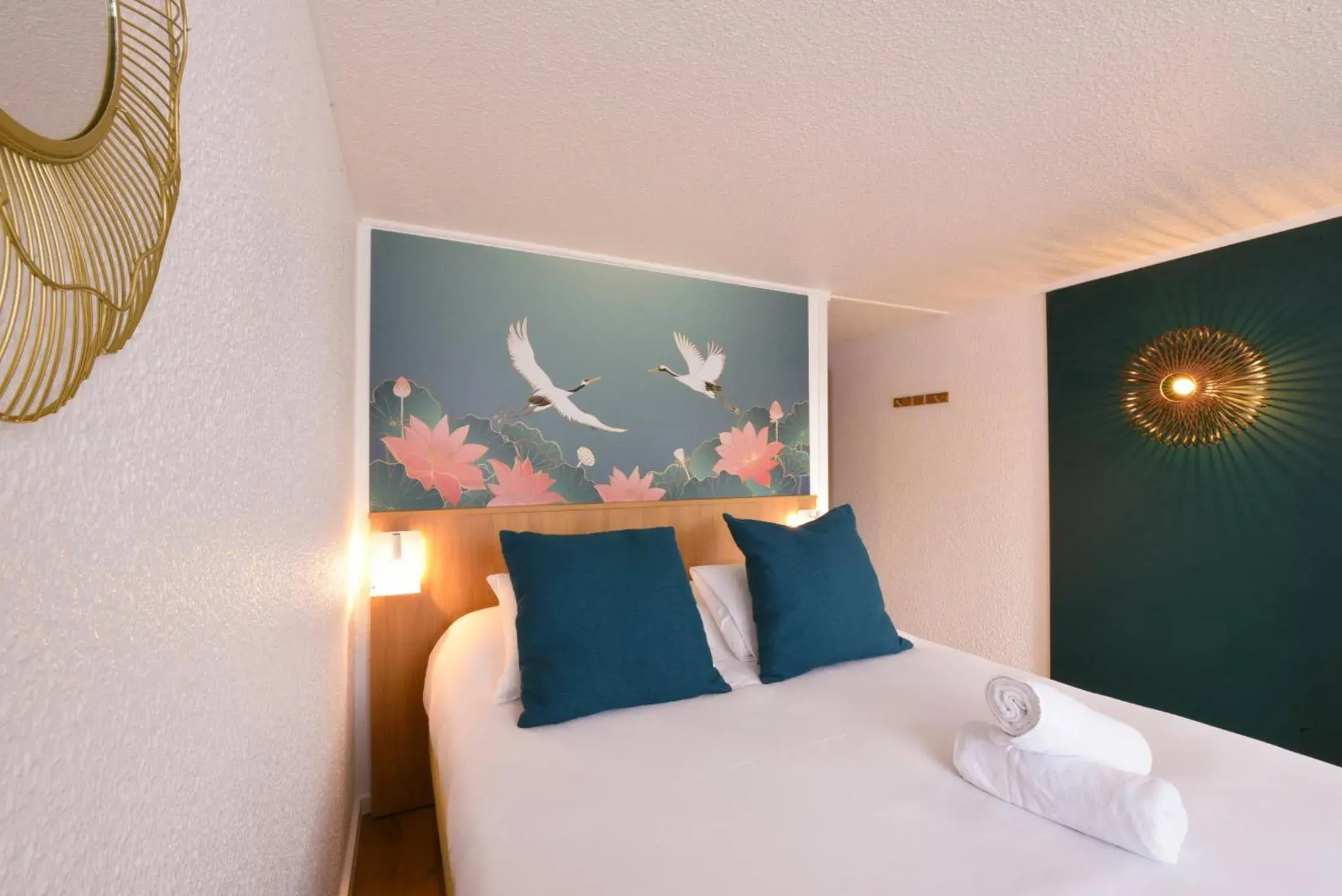 Bedroom, Bed in Kyriad Villeneuve Saint Georges - Hôtel rénové Bedroom, Bed in Kyriad Villeneuve Saint Georges - Hôtel rénové