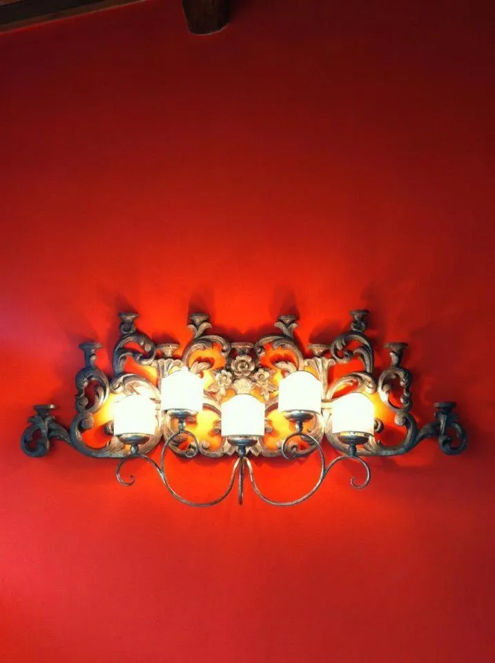 Decorative detail in Capri Moon Guest House