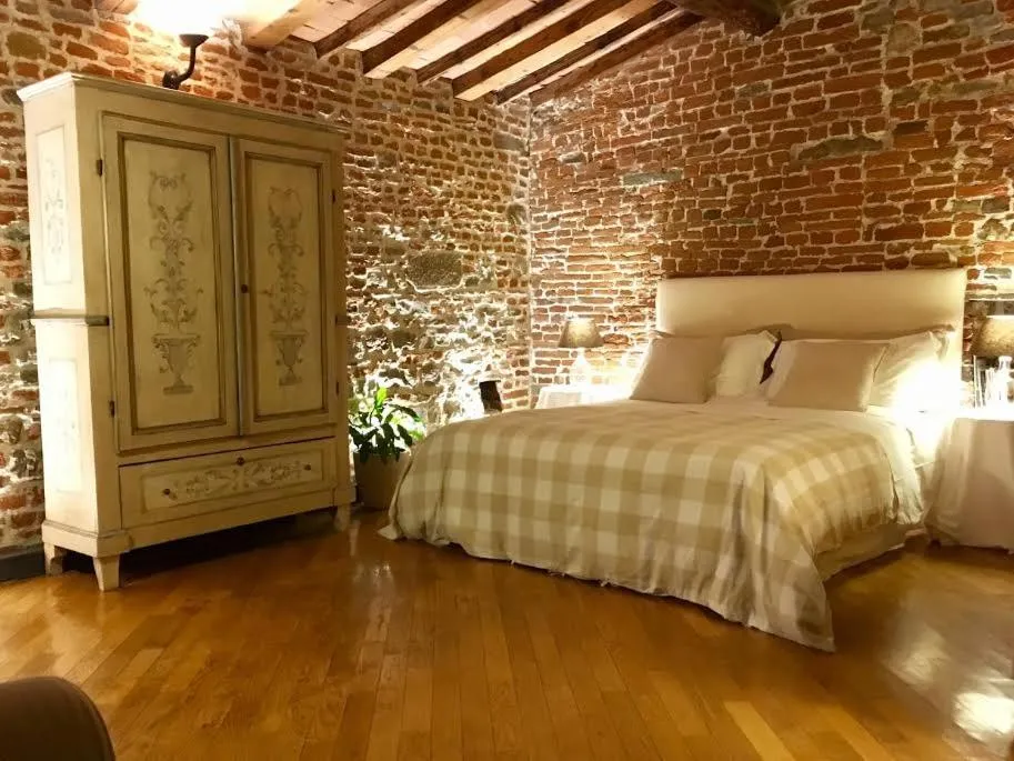 Bed in Capri Moon Guest House