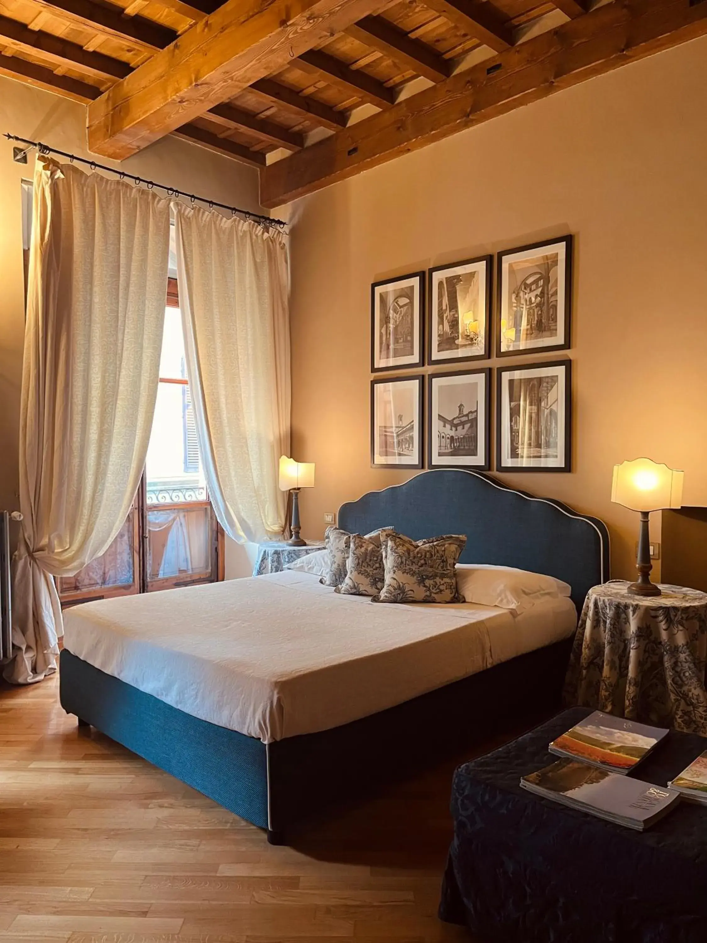 Photo of the whole room, Bed in Capri Moon Guest House Photo of the whole room, Bed in Capri Moon Guest House
