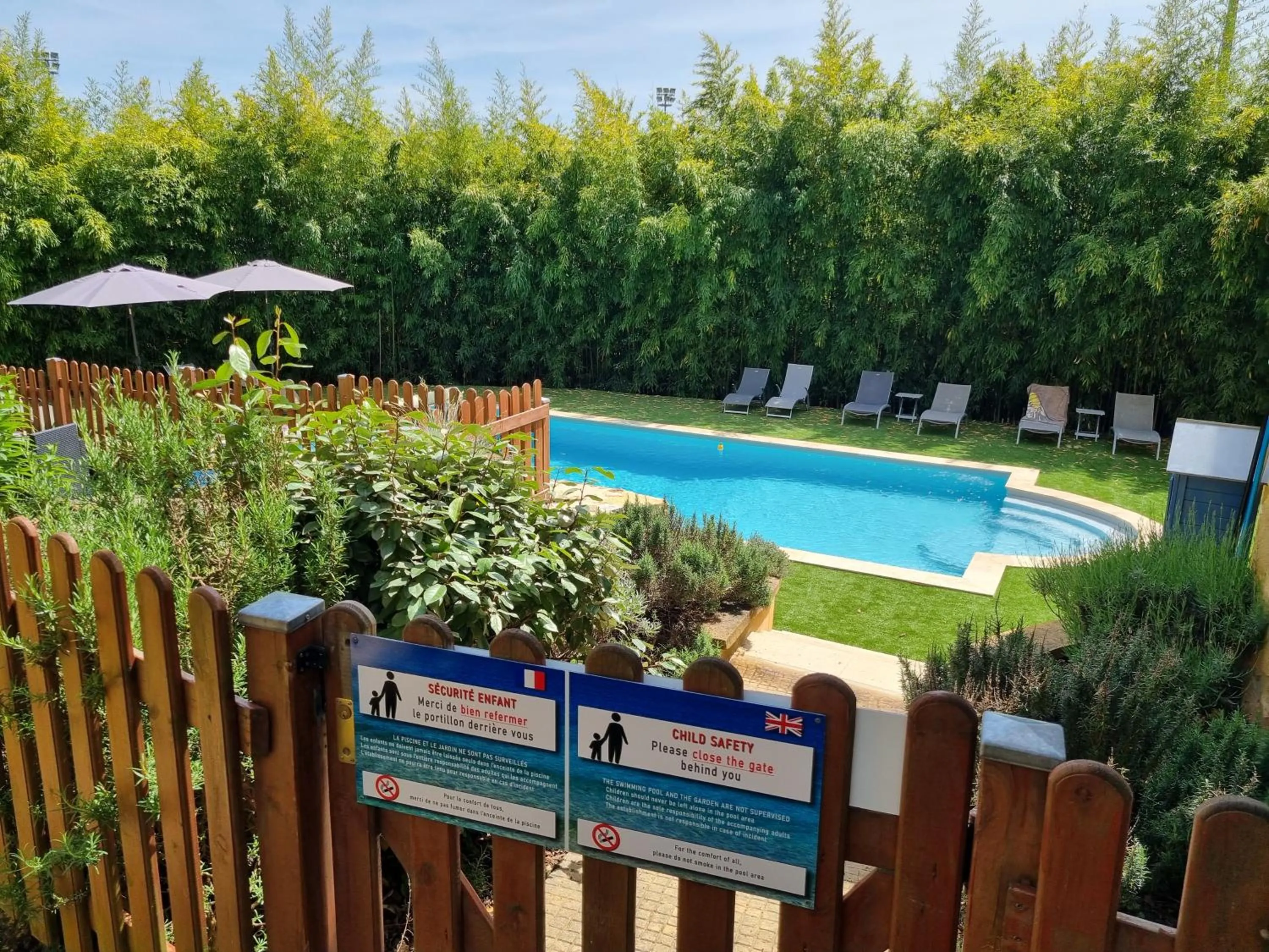 Swimming pool in Le Clos de la Canéda