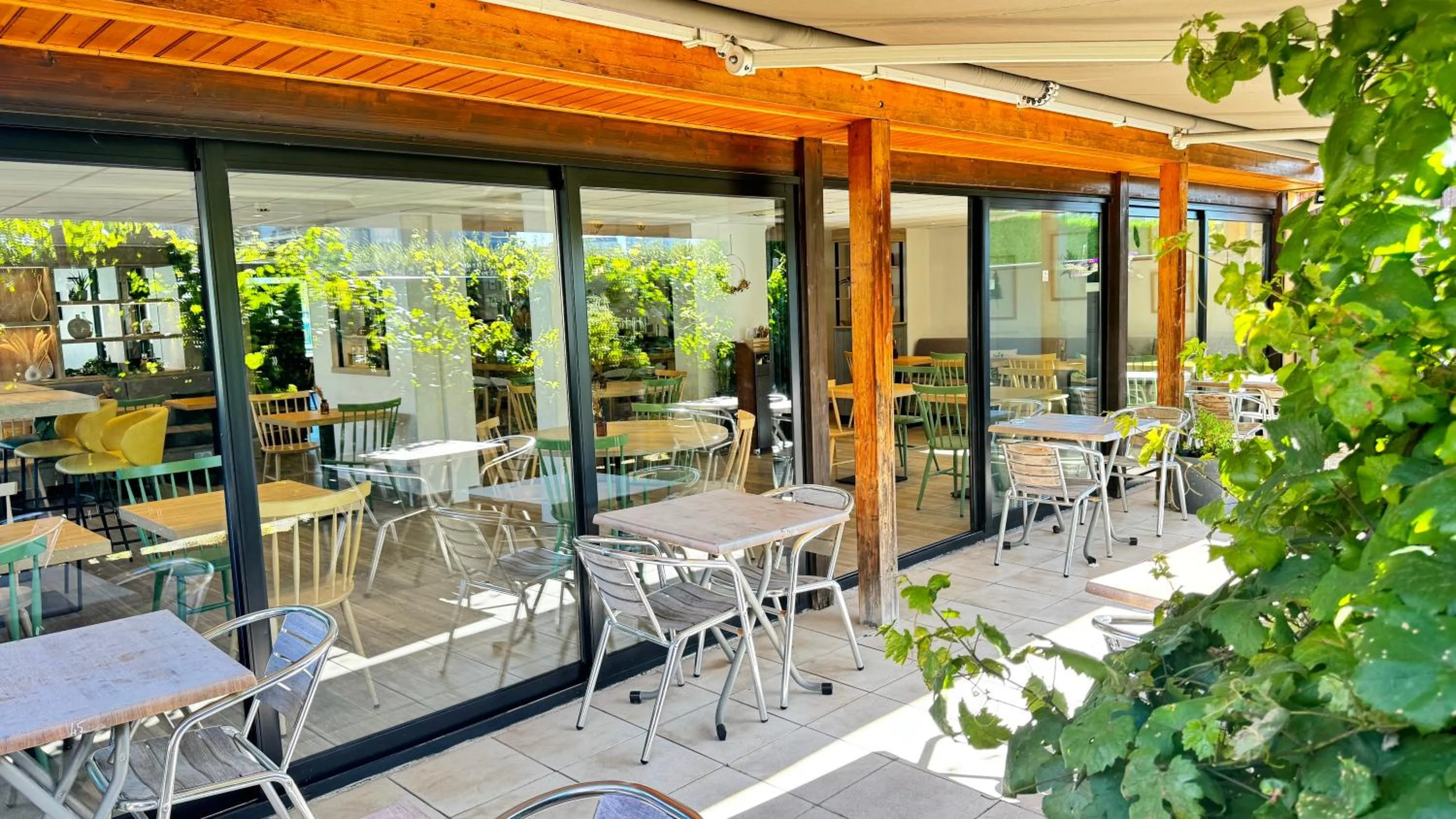 Spring in Campanile Saint-Étienne Nord La Terrasse