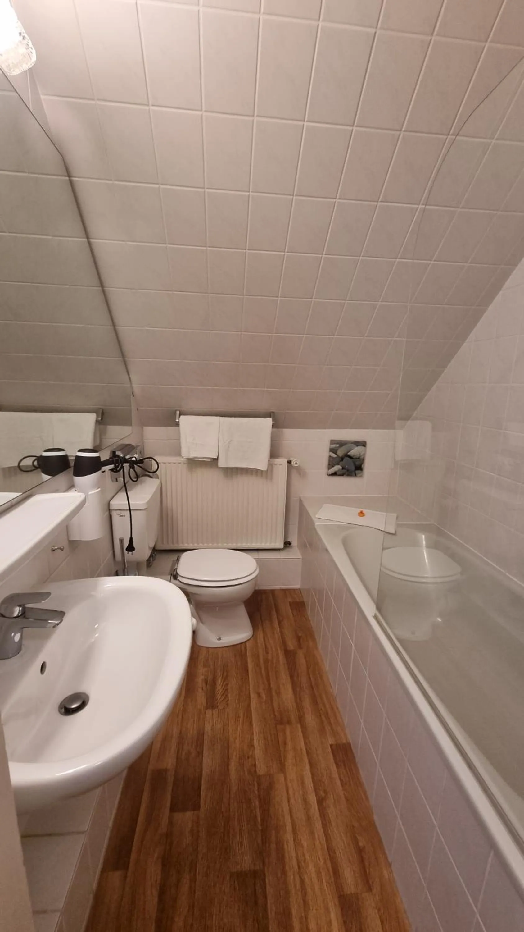 Bathroom in Akzent Hotel Strandhalle