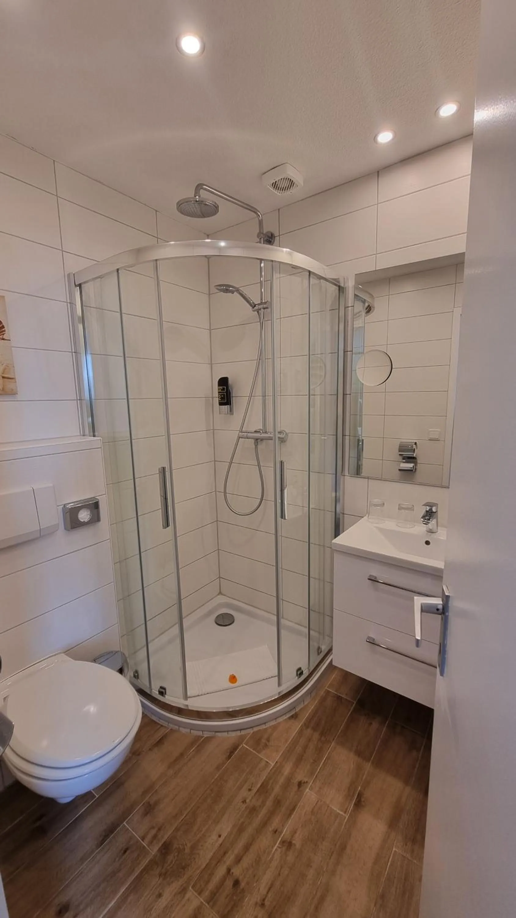 Bathroom in Akzent Hotel Strandhalle