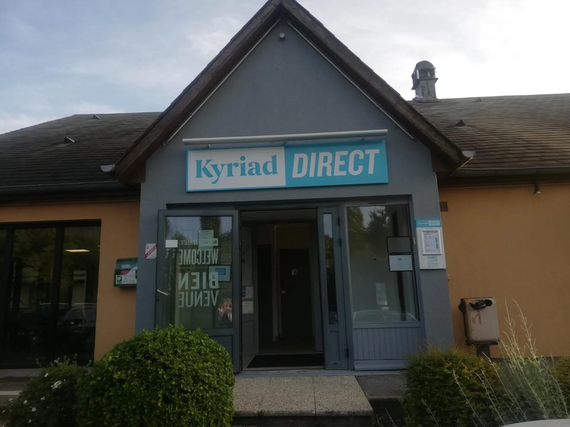Property building in Kyriad Direct Soissons