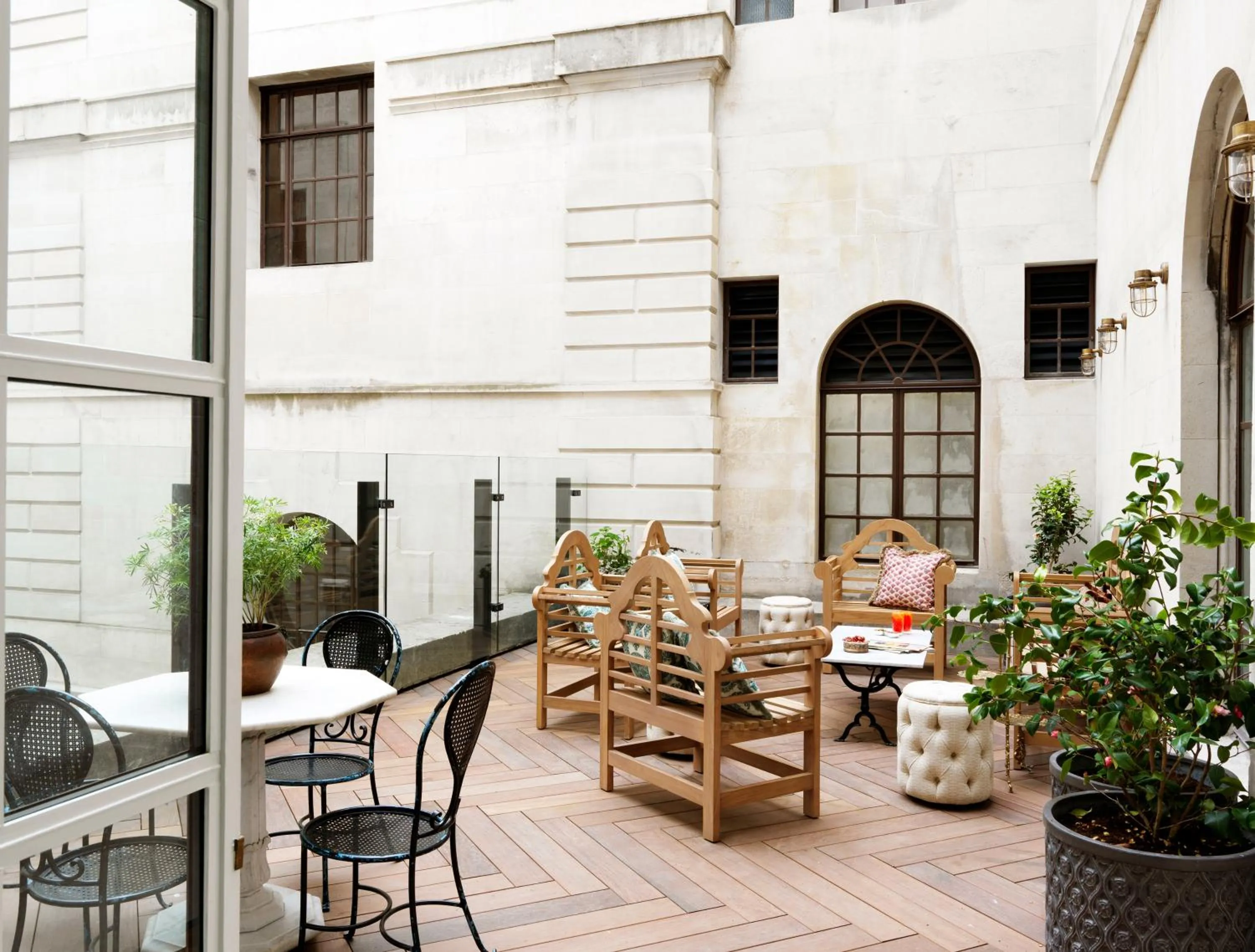 Balcony/Terrace in The Ned