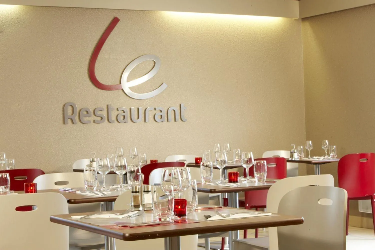 Restaurant/places to eat in Campanile Dinan - Taden