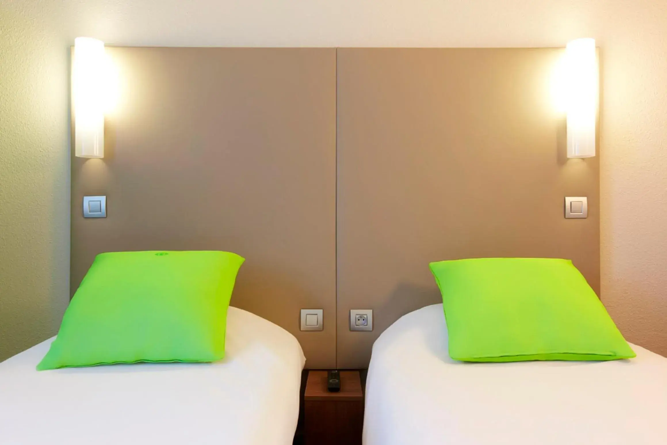 Bed in Campanile Paris Est - Pantin Bed in Campanile Paris Est - Pantin