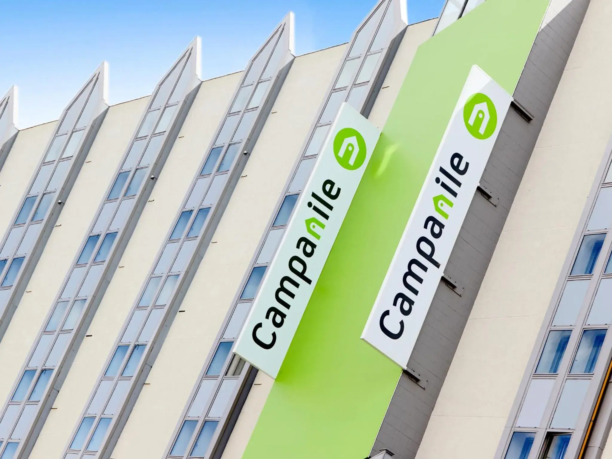 Property building in Campanile Paris Est - Pantin Property building in Campanile Paris Est - Pantin