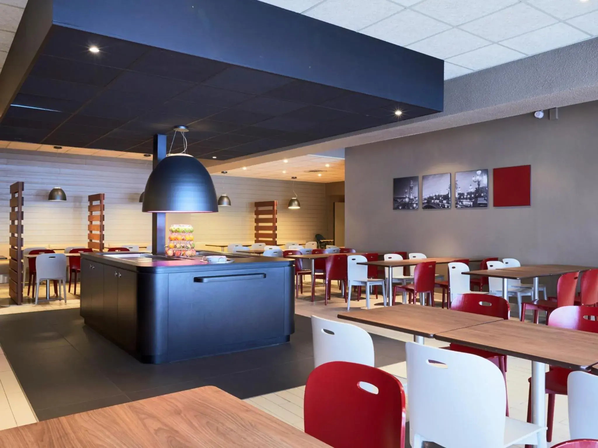 Restaurant/places to eat in Campanile Paris Est - Pantin Restaurant/places to eat in Campanile Paris Est - Pantin