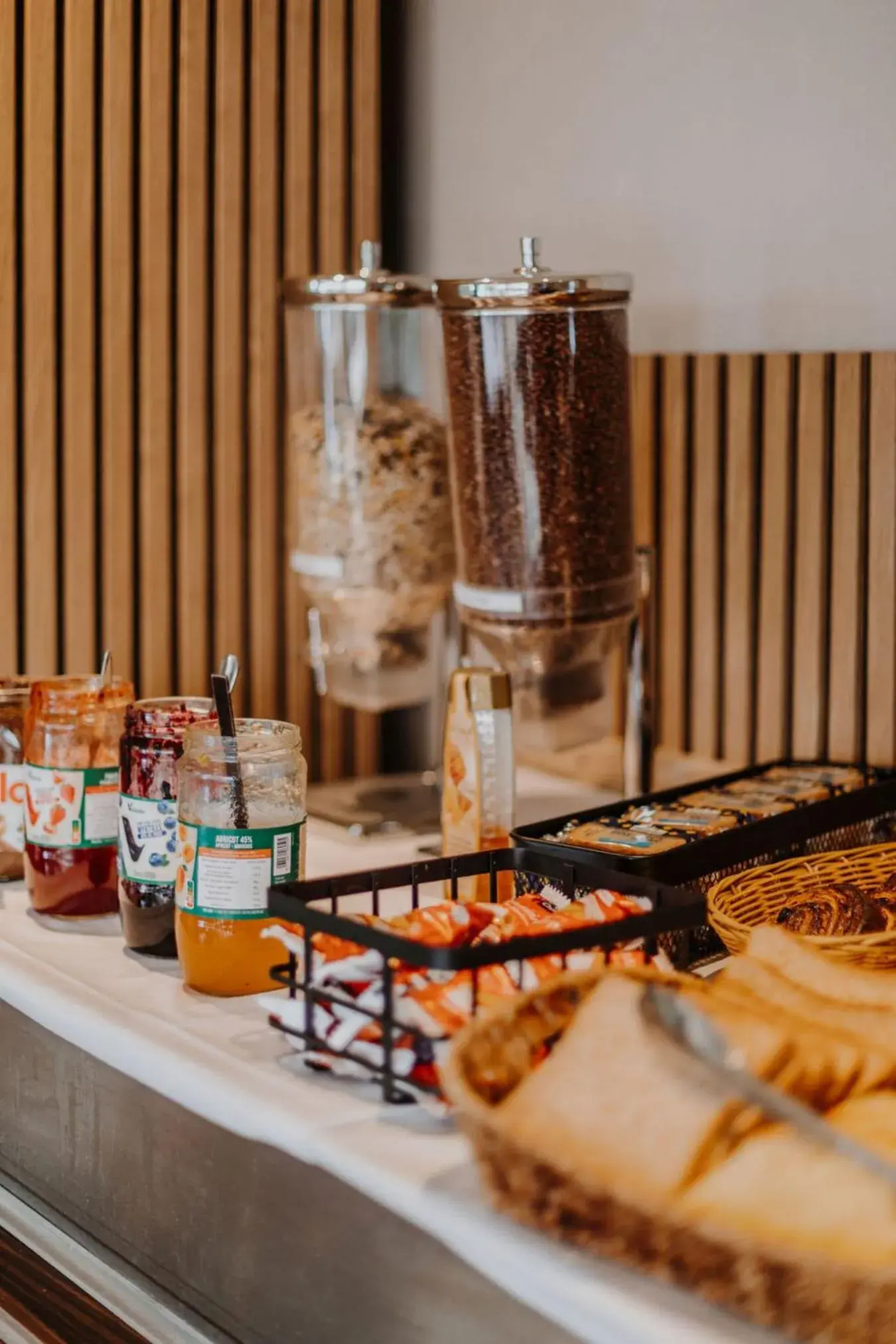 Breakfast in Kyriad Deauville - St Arnoult Breakfast in Kyriad Deauville - St Arnoult