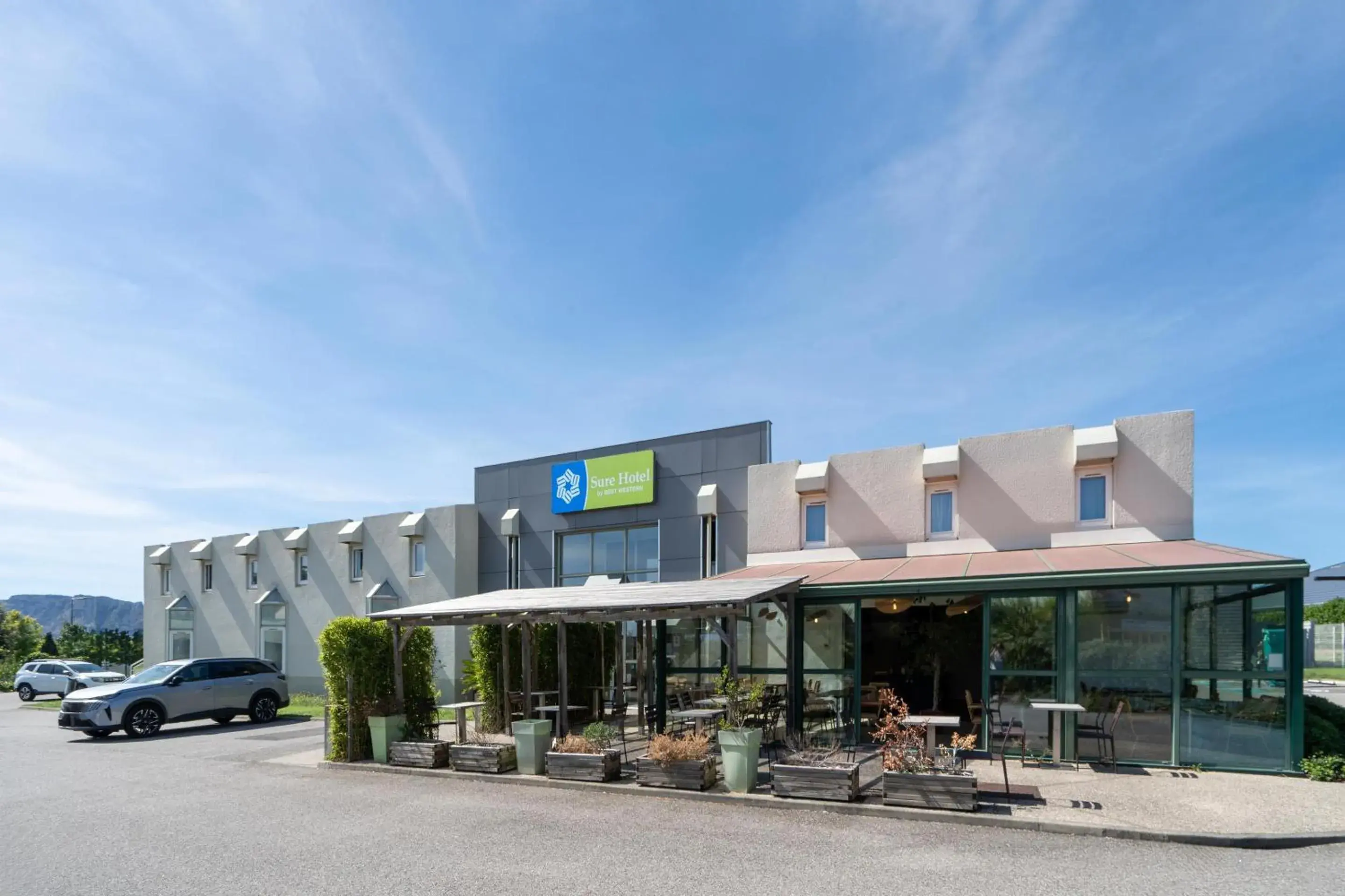 Property building in Sure Hotel by Best Western Valence Nord-Restaurant Property building in Sure Hotel by Best Western Valence Nord-Restaurant