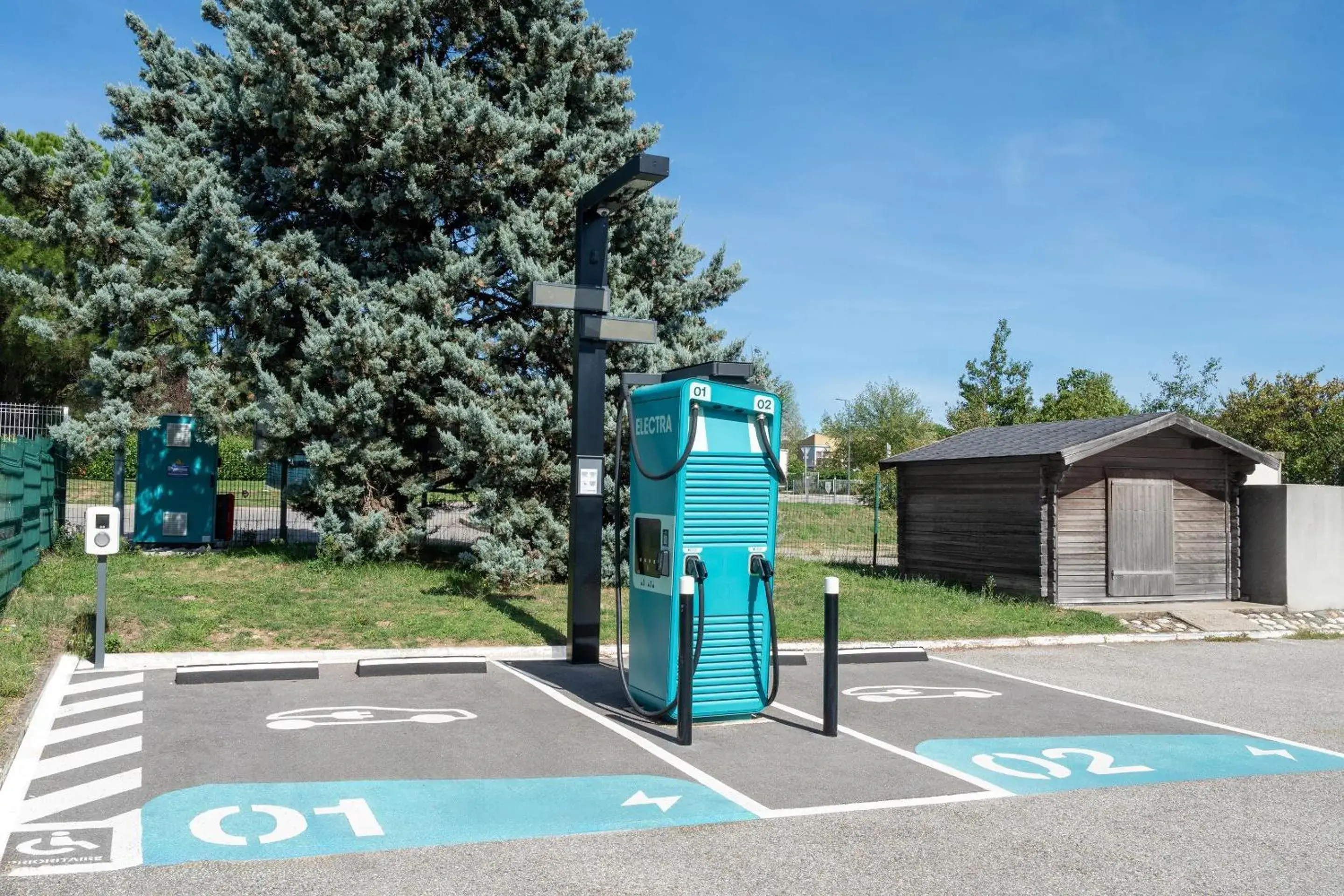 Property building in Sure Hotel by Best Western Valence Nord-Restaurant Property building in Sure Hotel by Best Western Valence Nord-Restaurant