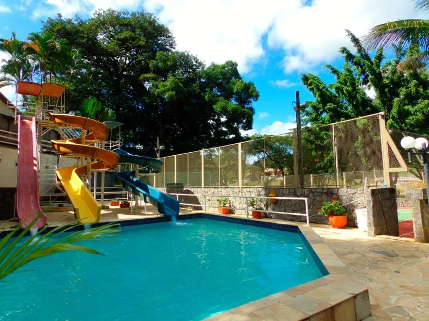 Swimming pool in Hotel Colonial