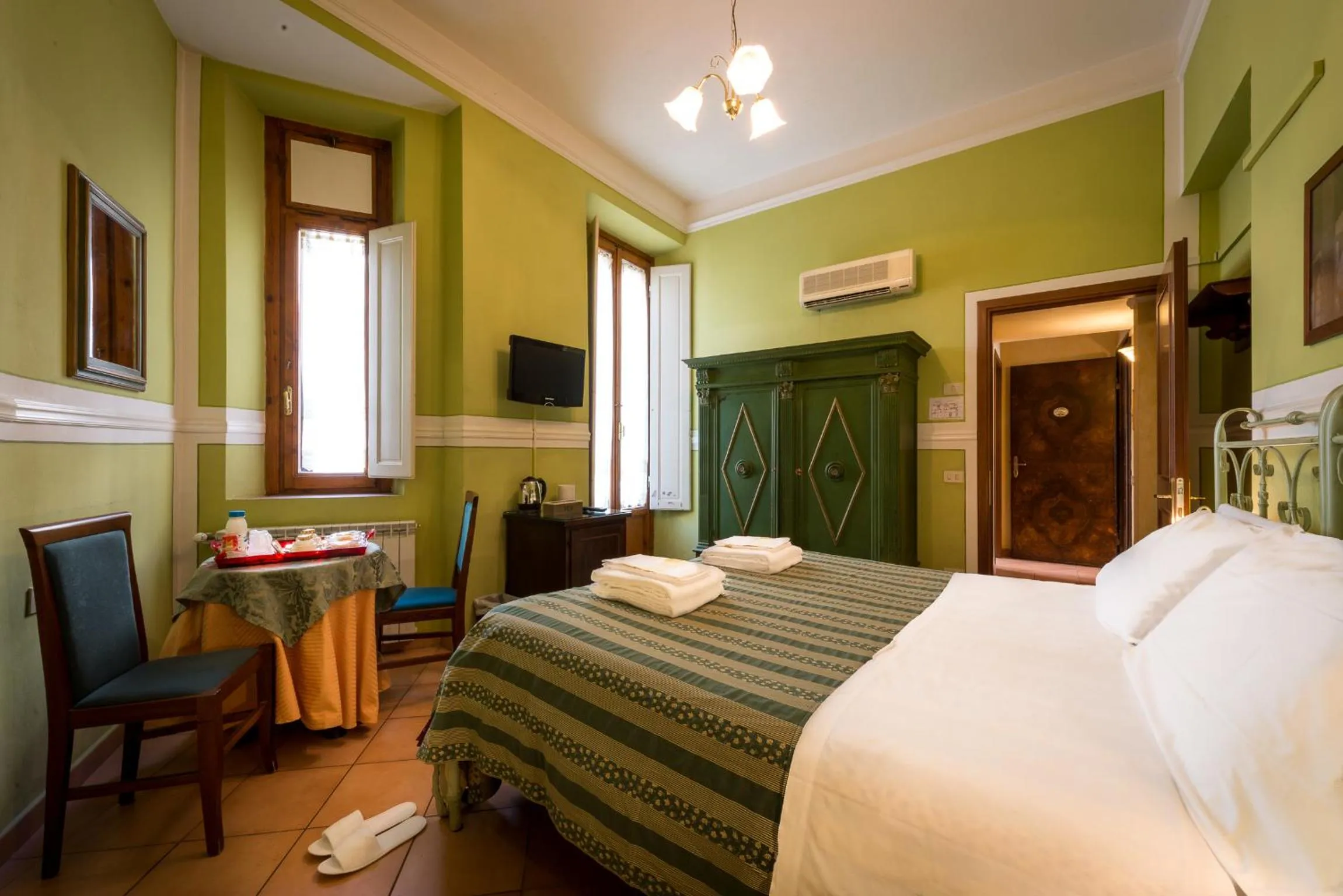 Bedroom, Bed in B&B Old Florence Inn