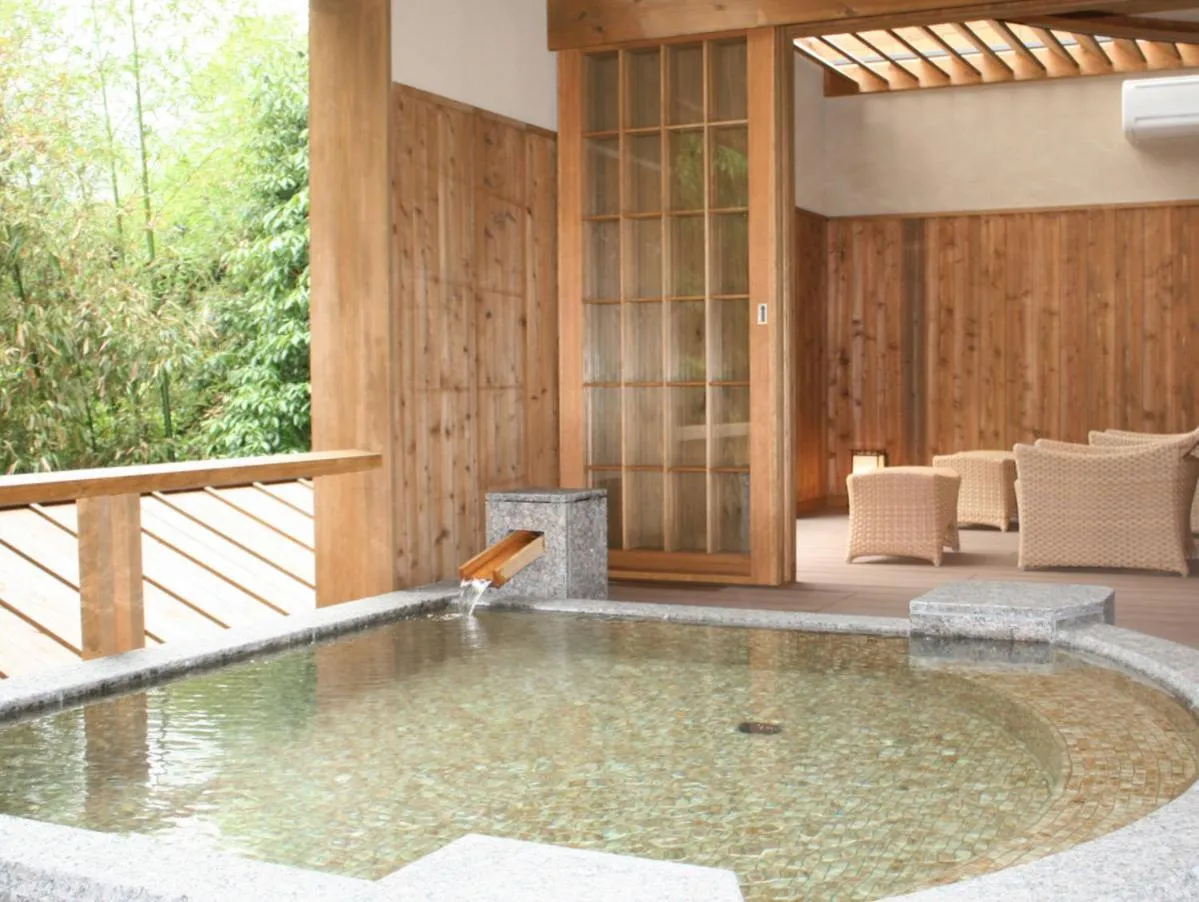 Hot Spring Bath in Arima Grand Hotel