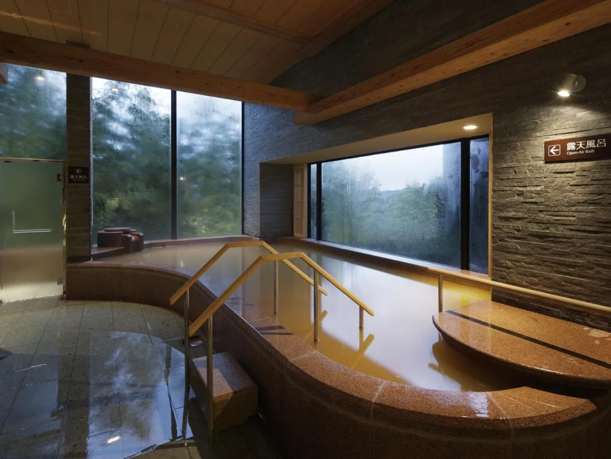Hot Spring Bath in Arima Grand Hotel