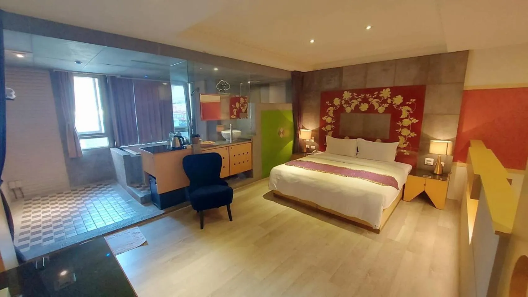 Bed in Jungle City Motel