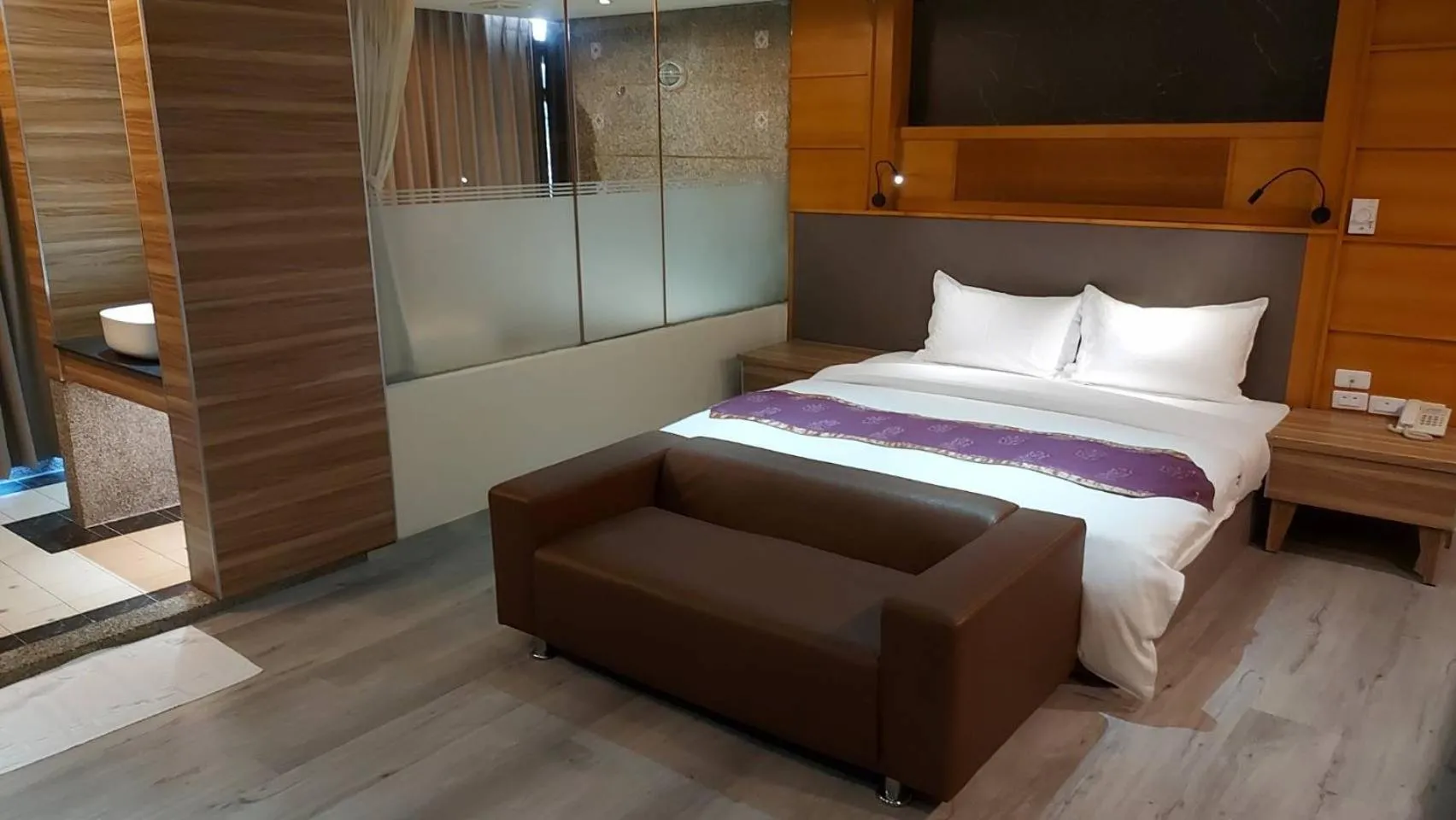 Bed in Jungle City Motel