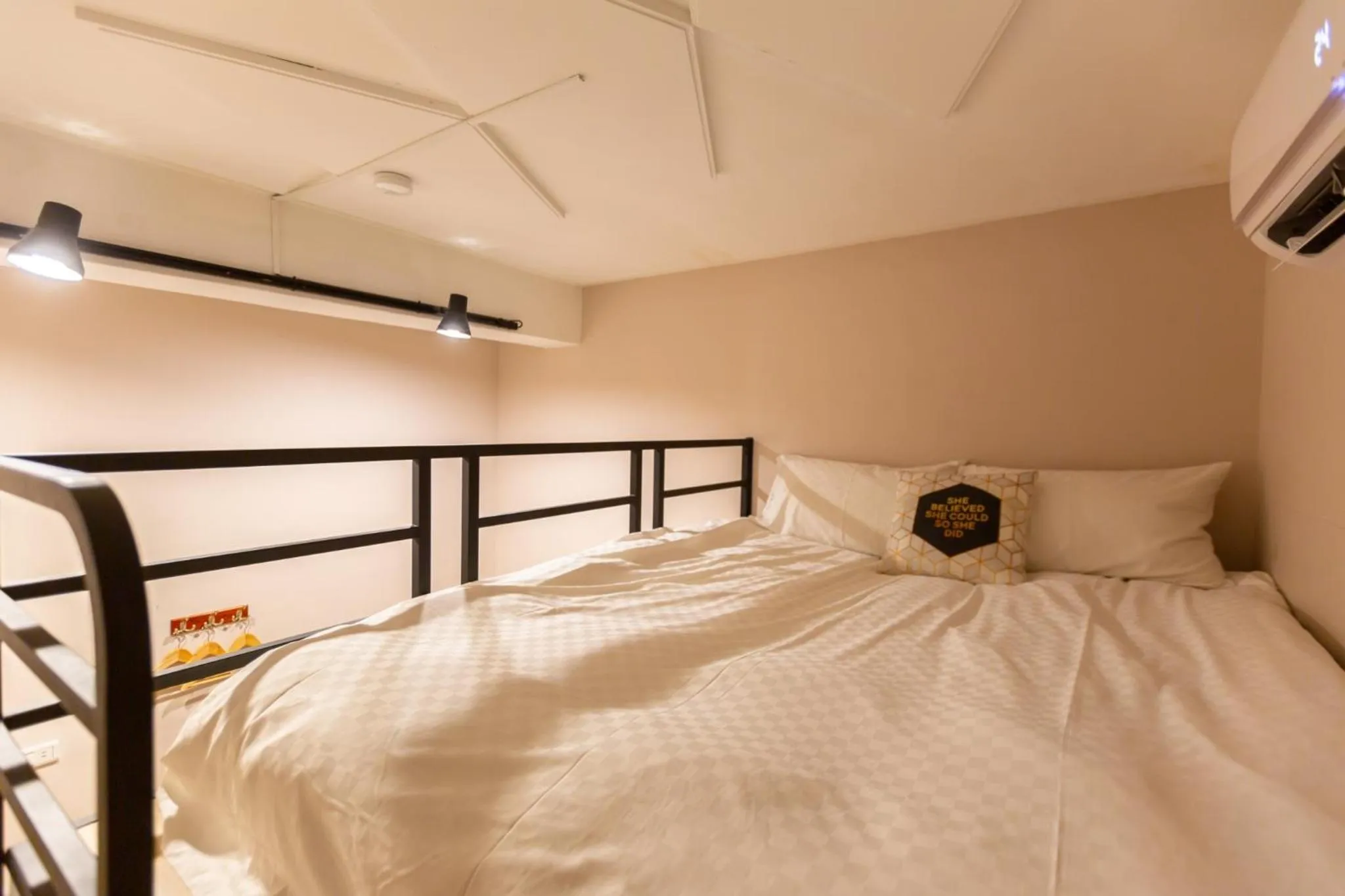 Bed in Tainan Little Day