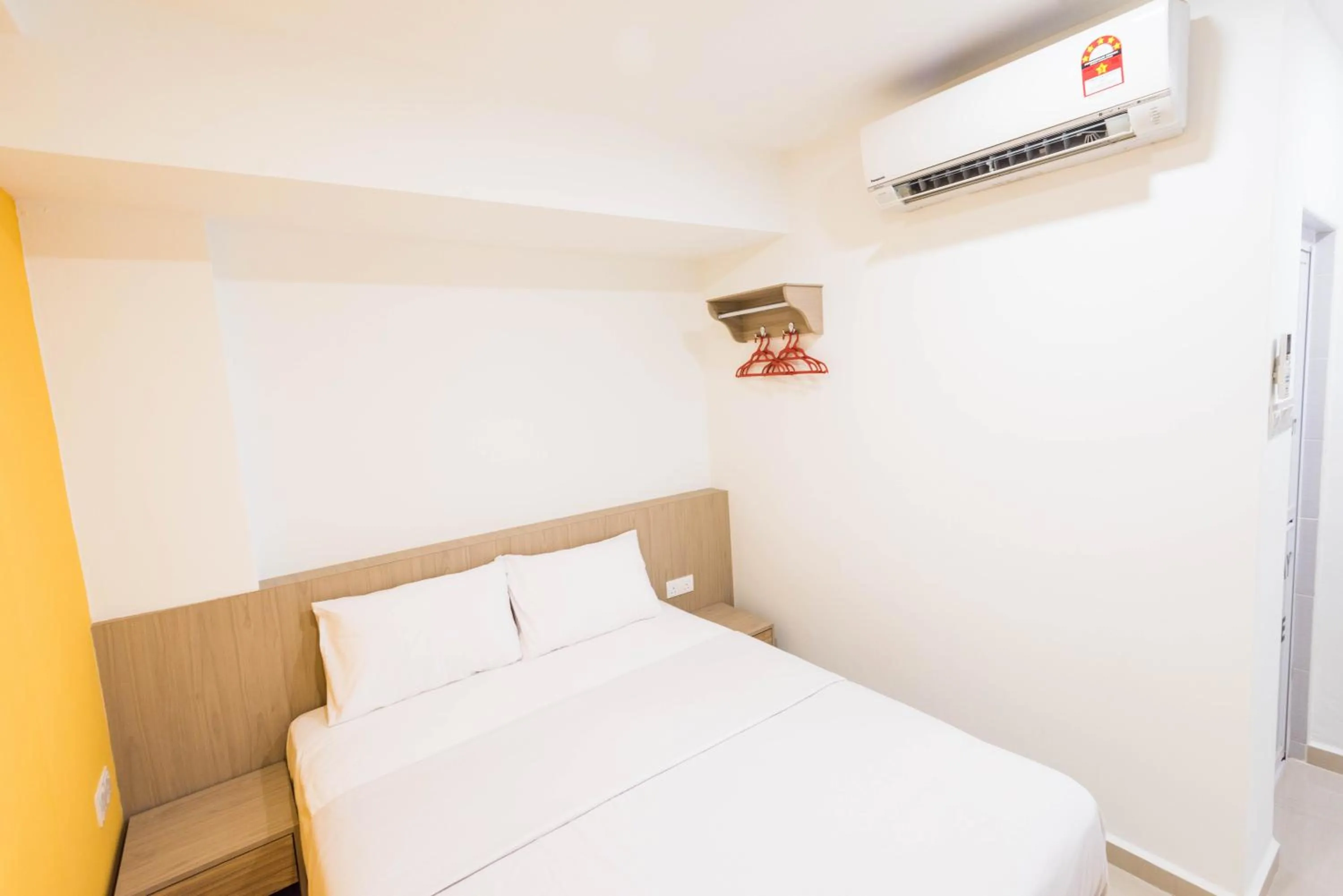 Bed in HomeStay 21 Hotel