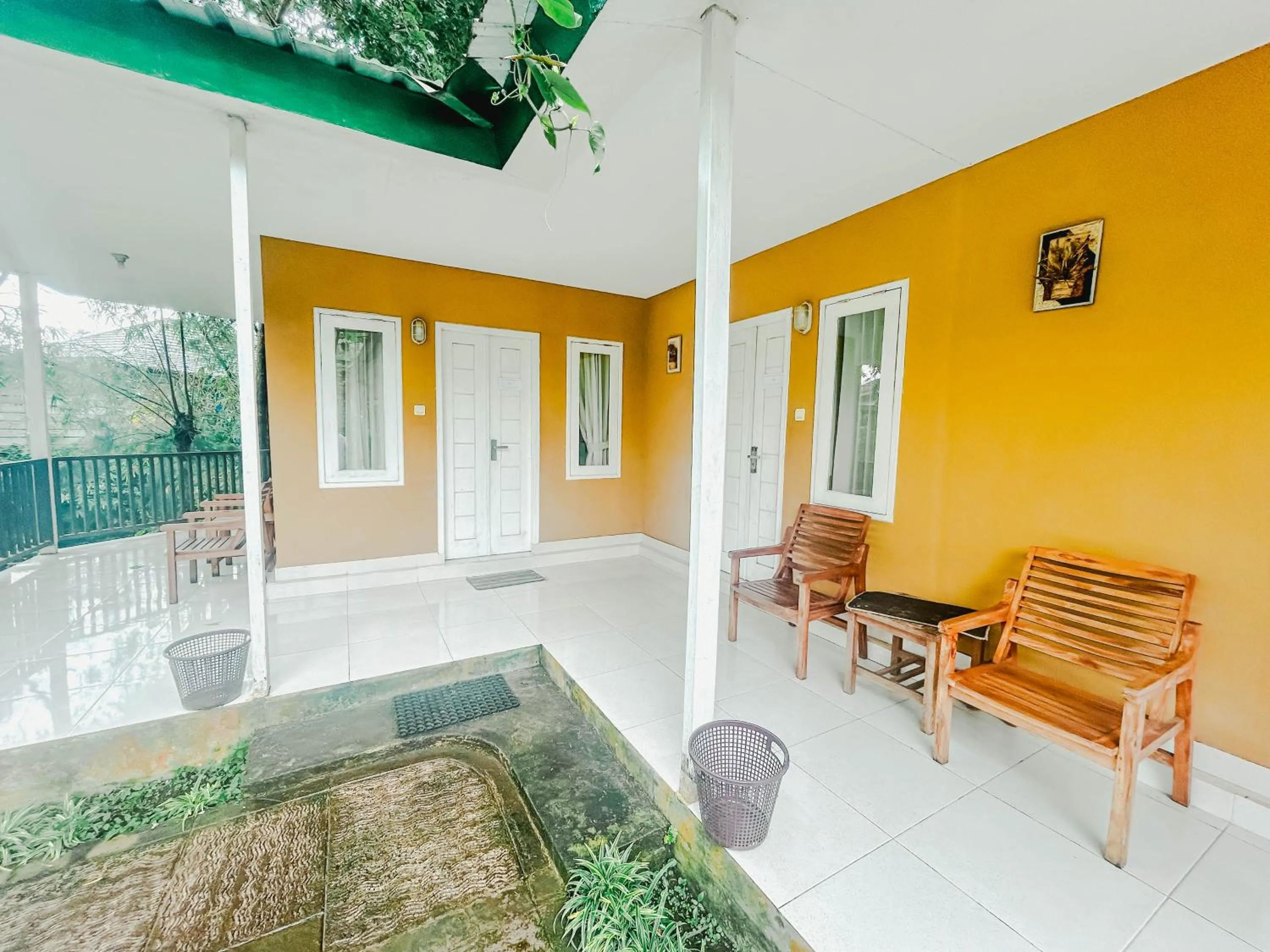 Patio in Rinjani Garden Syariah by ecommerceloka