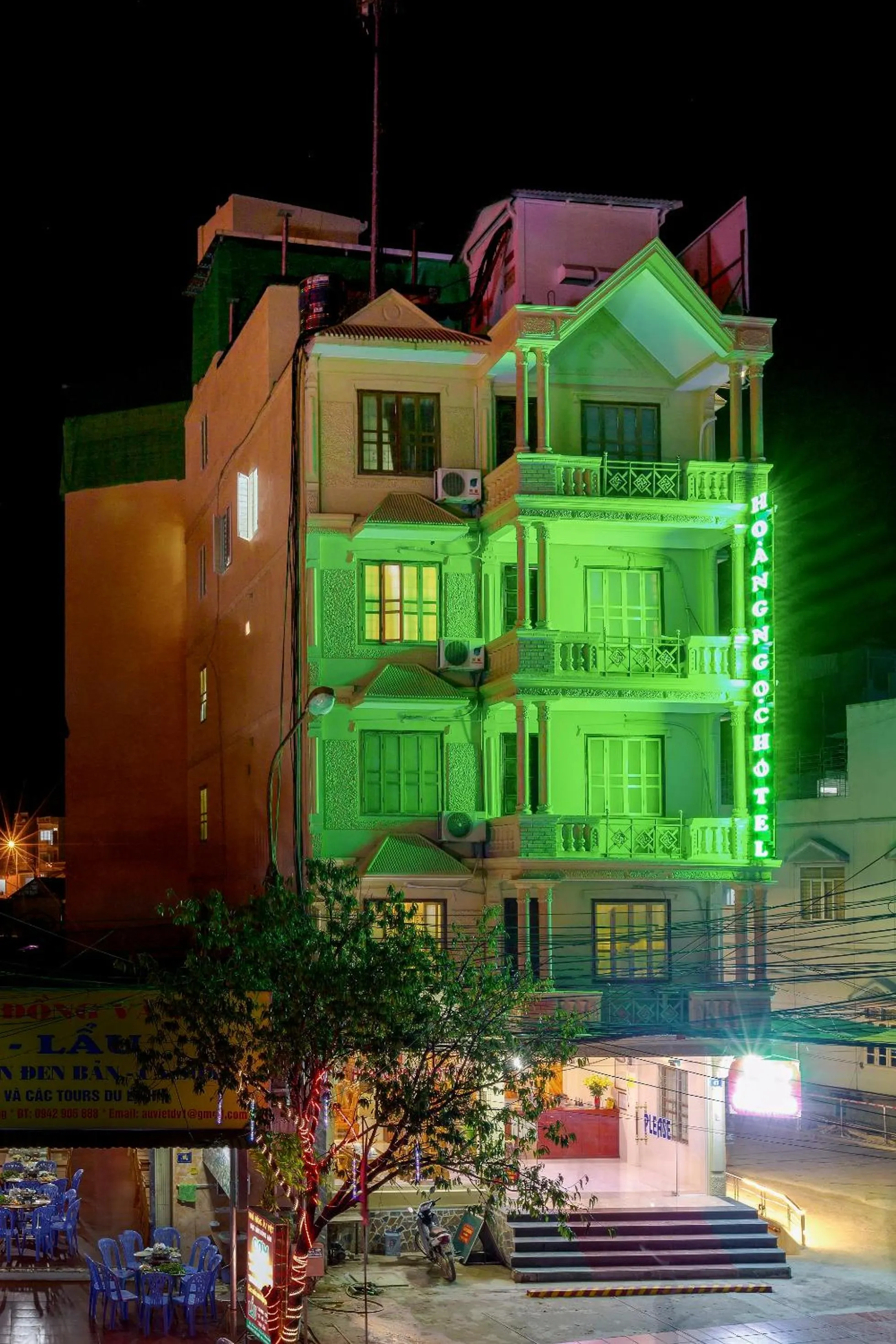 Facade/entrance in Hoang Ngoc Hotel