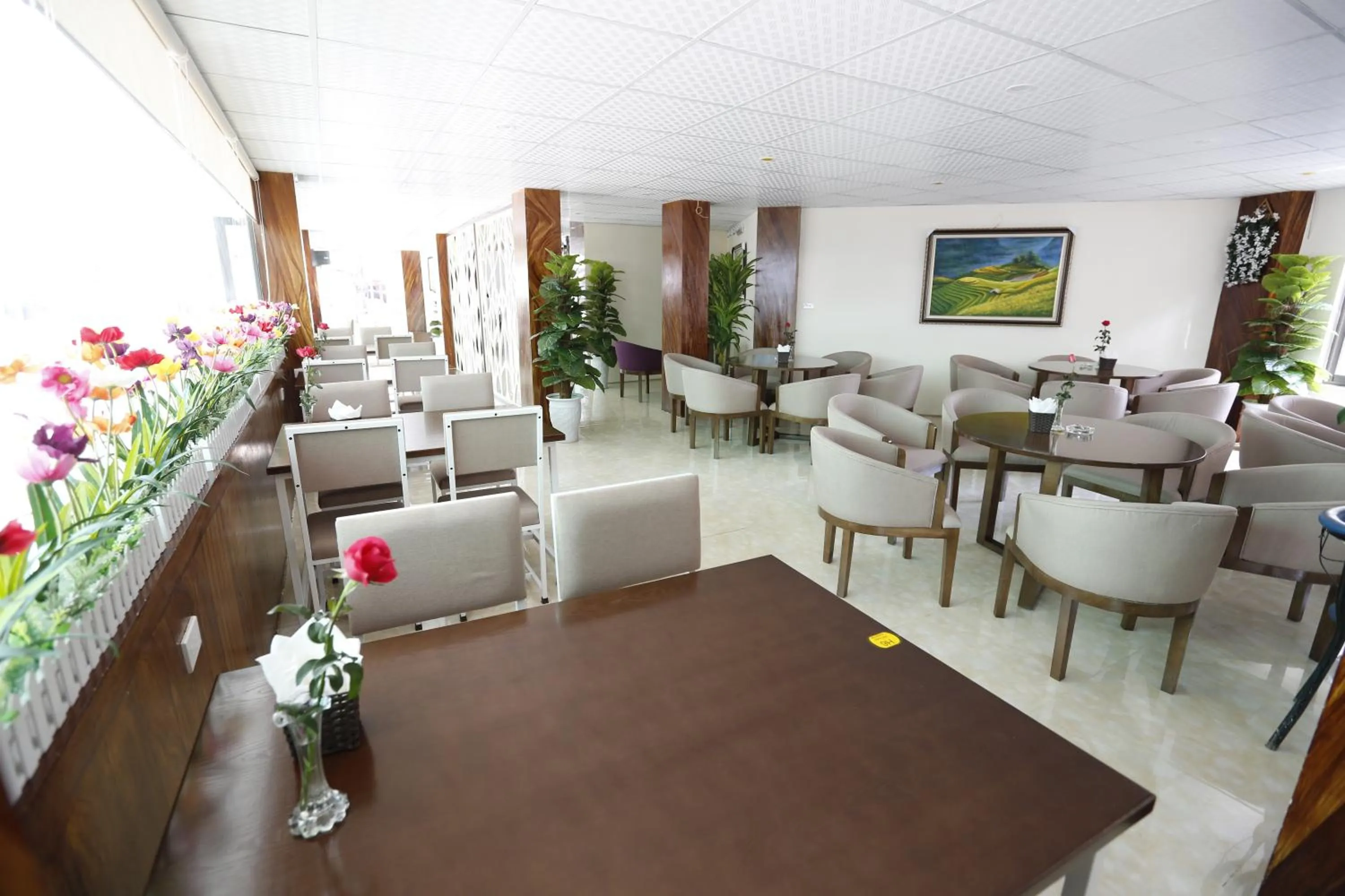 Restaurant/places to eat in Hoang Ngoc Hotel