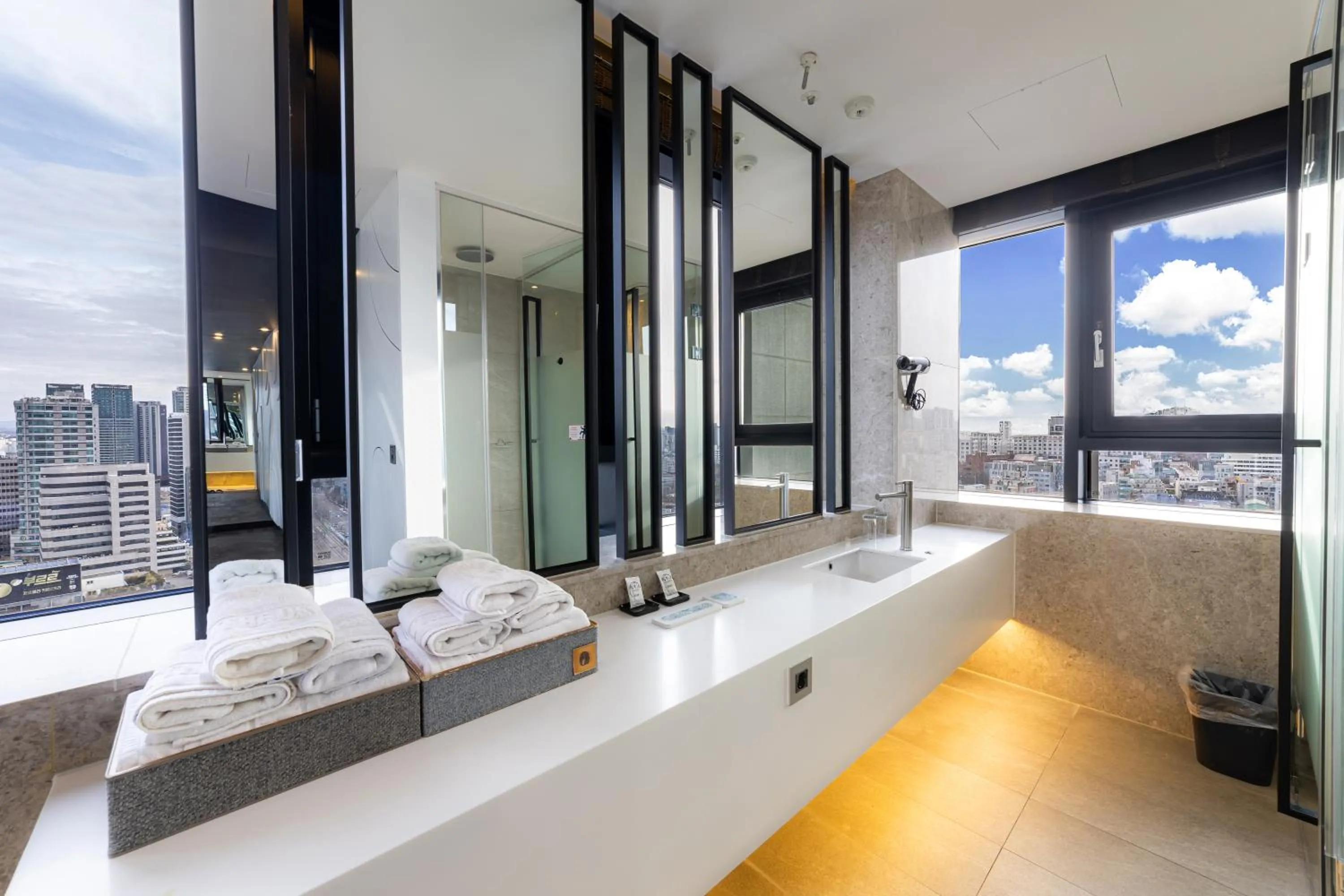 Hotel The Designers Seoul Station