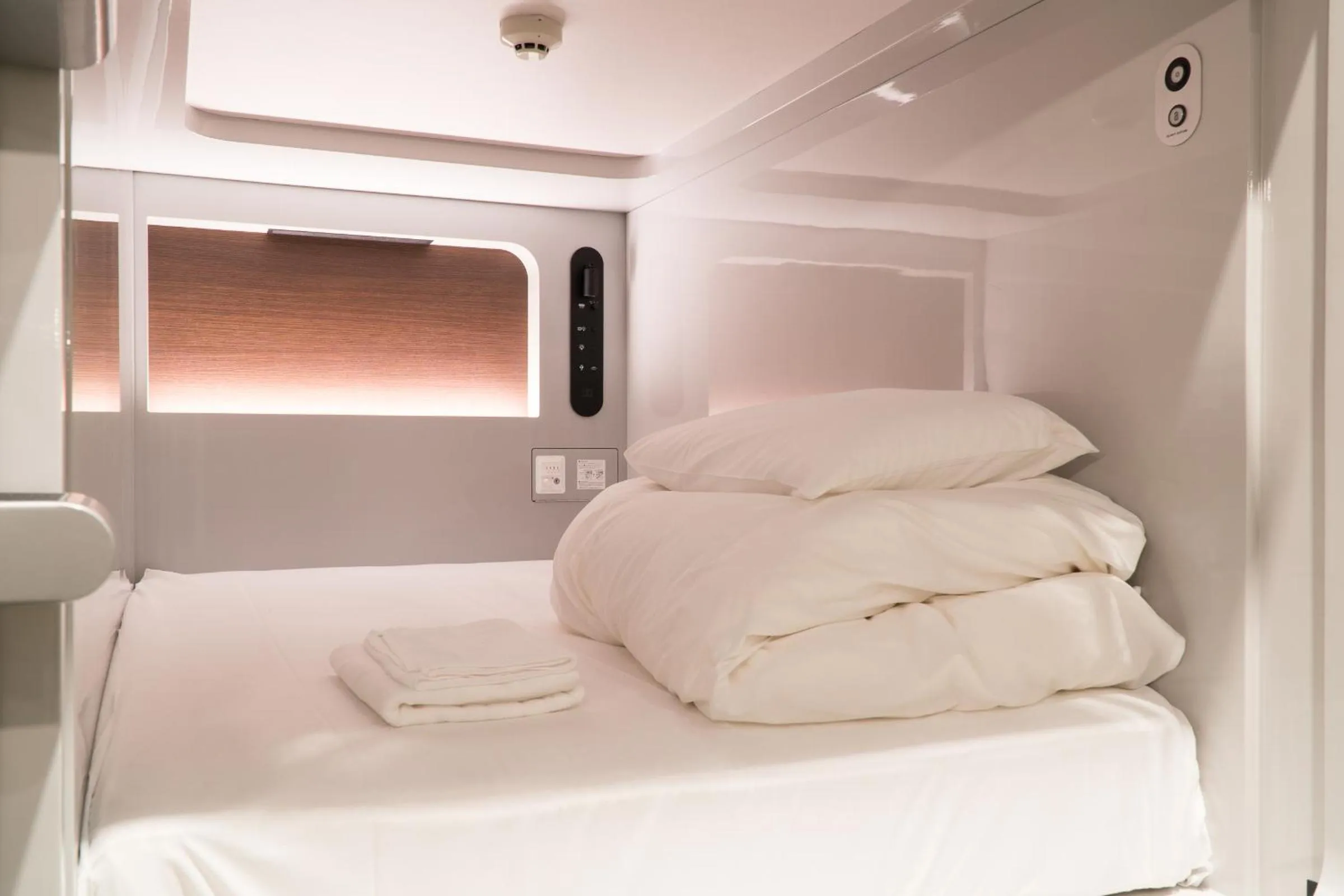 Bed in Mt.Fuji Cabin & Lounge Highland Station Inn (Capsule Hotel)