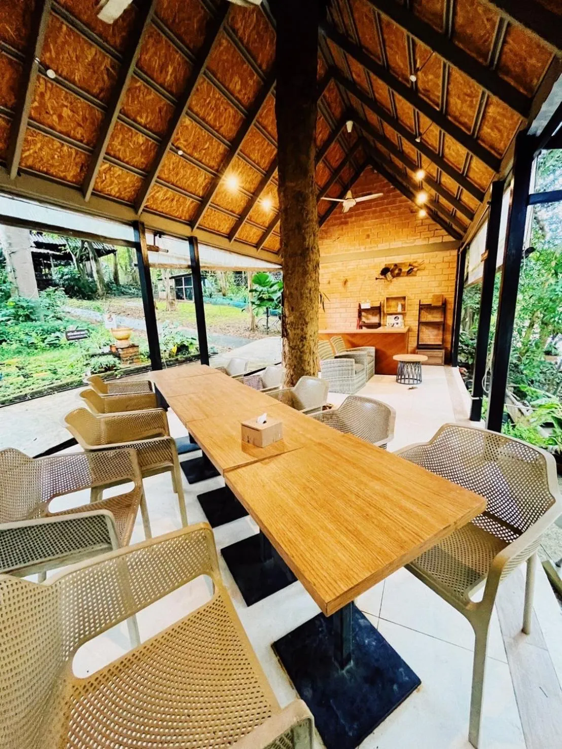 Dining area in Wanathara Resort
