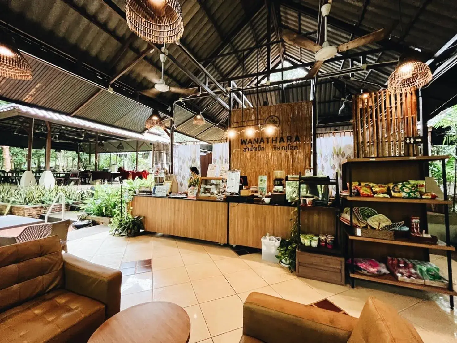 Restaurant/places to eat in Wanathara Resort Restaurant/places to eat in Wanathara Resort