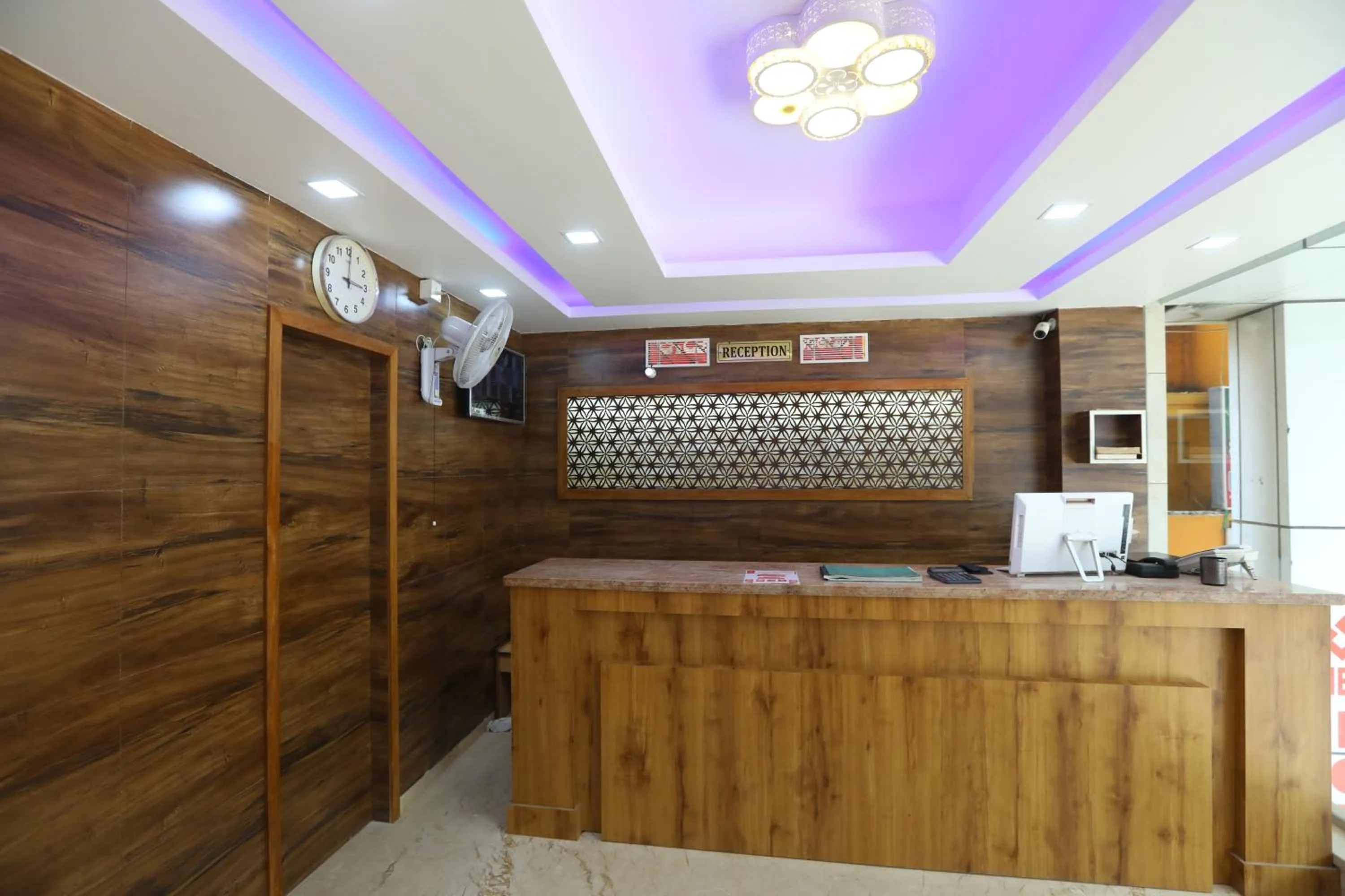 Lobby or reception in Hotel Embassy