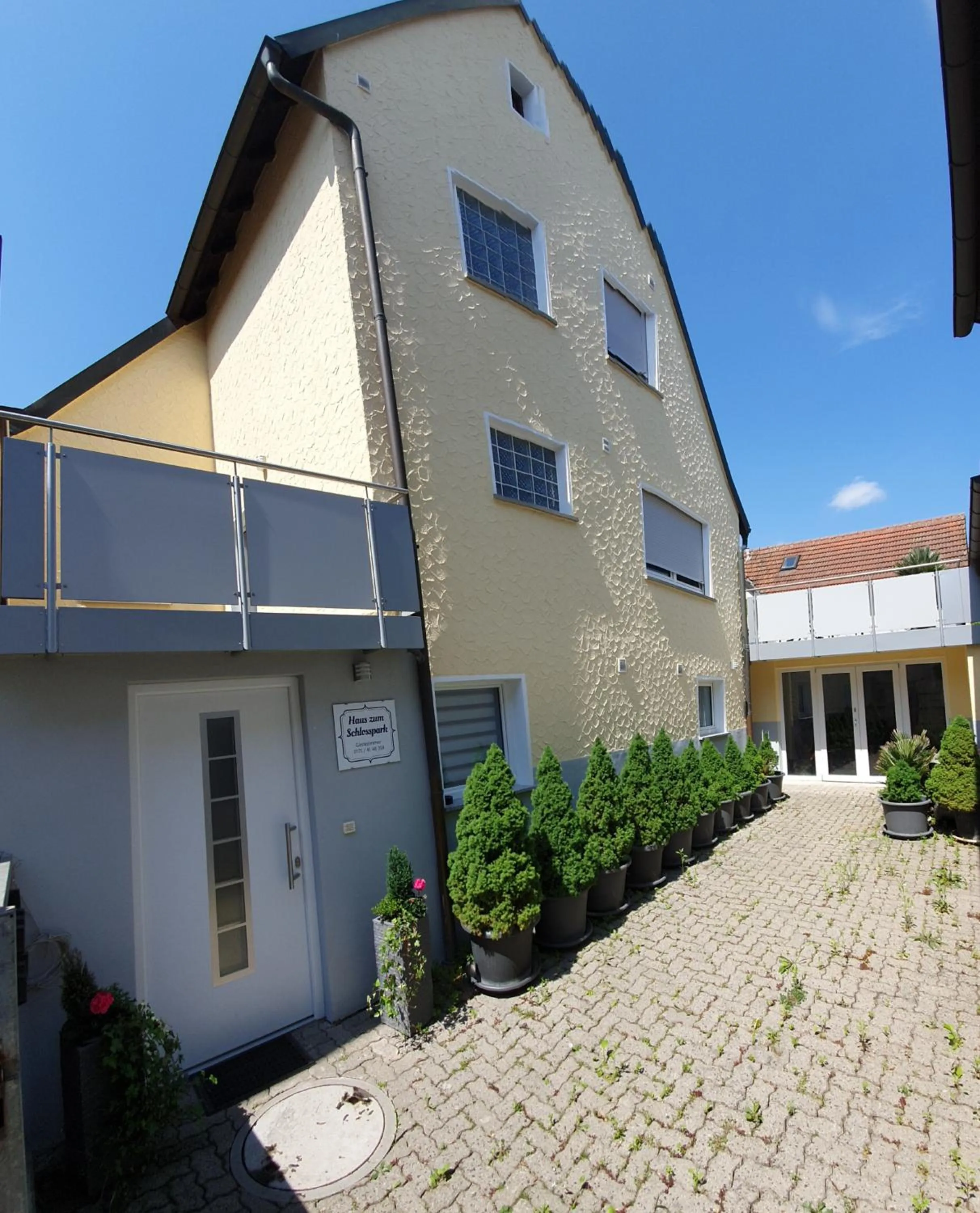 Property building in Haus zum Schlosspark