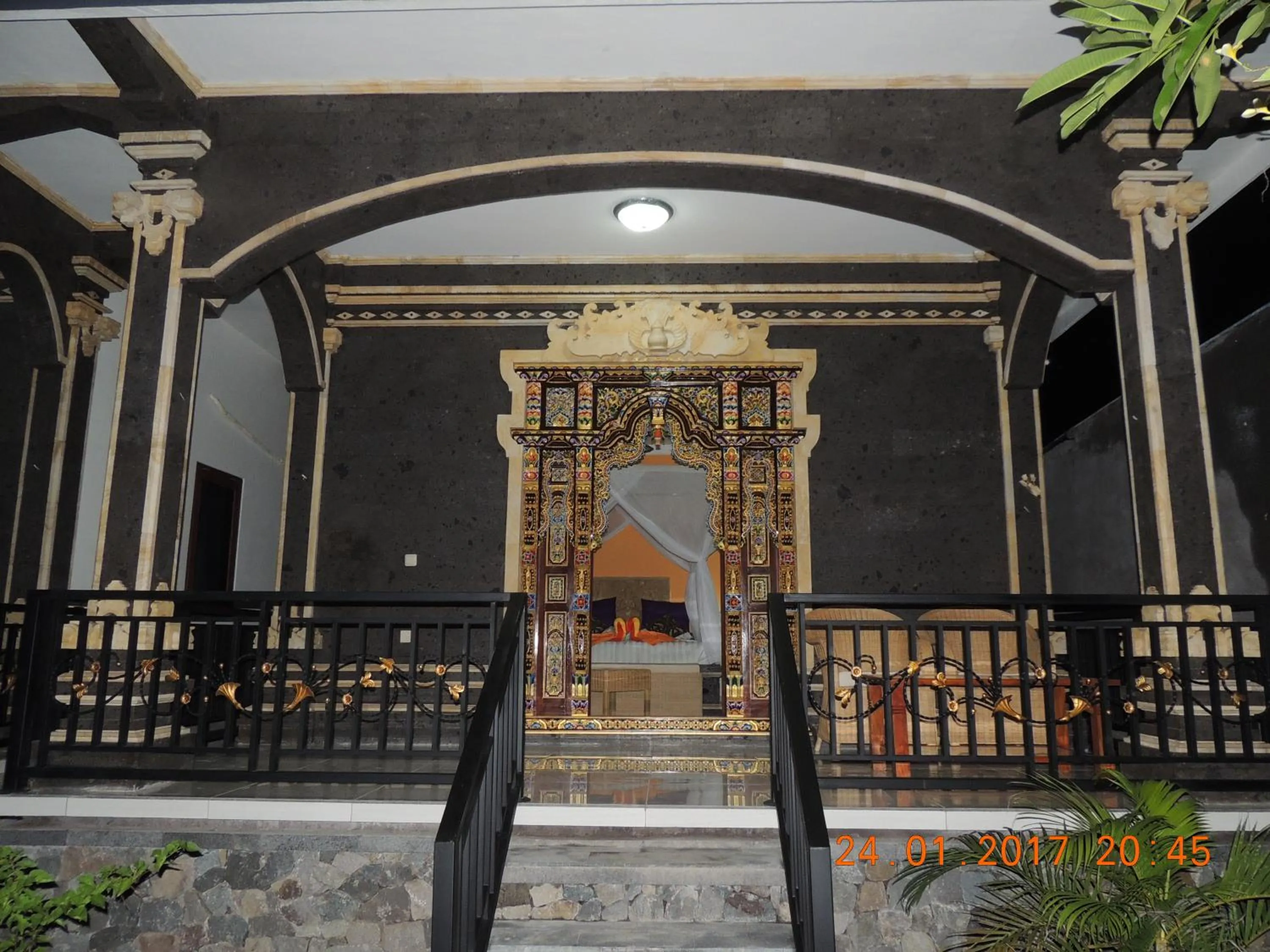 Facade/entrance in Amed Romance House