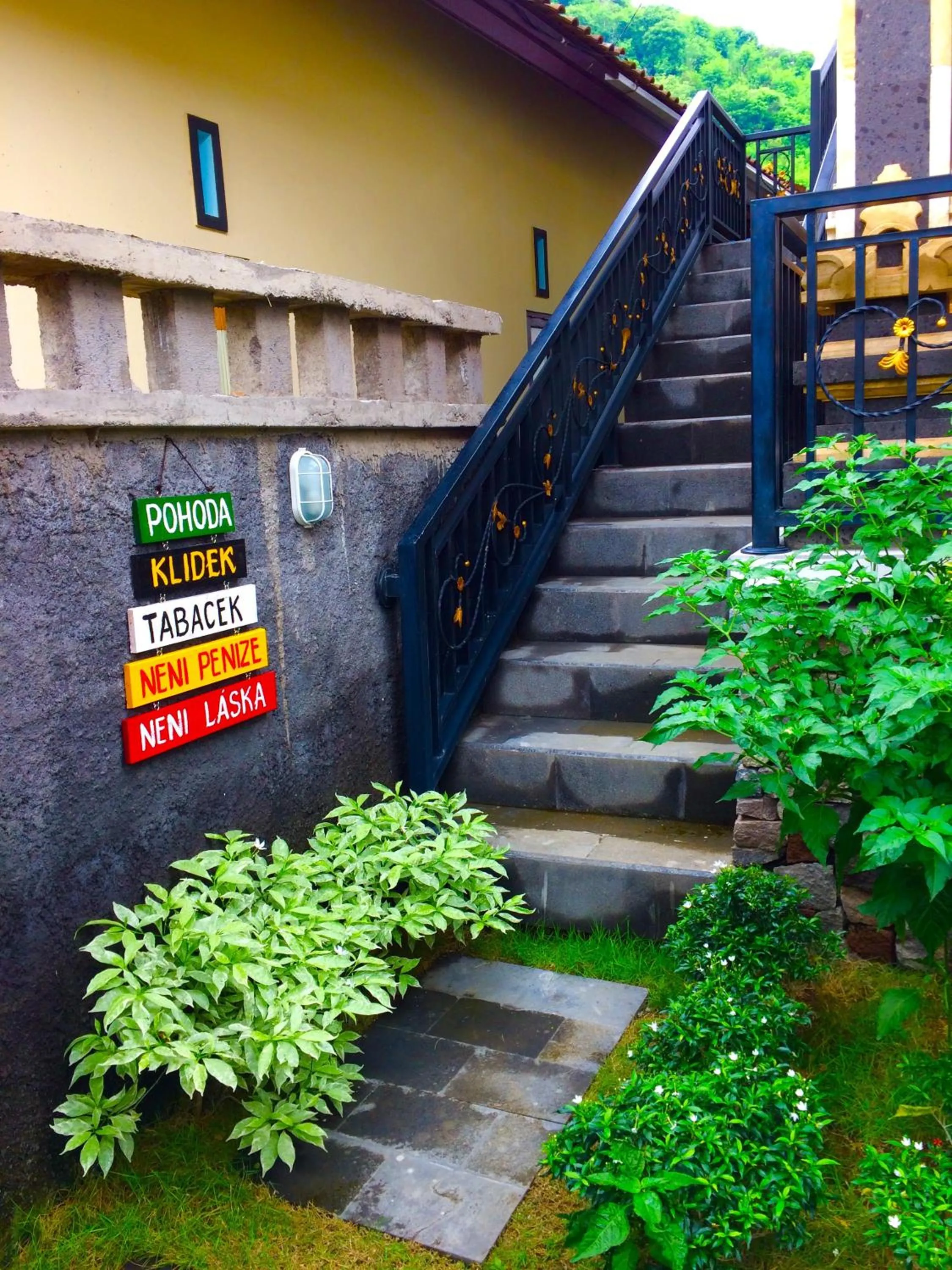 Facade/entrance in Amed Romance House