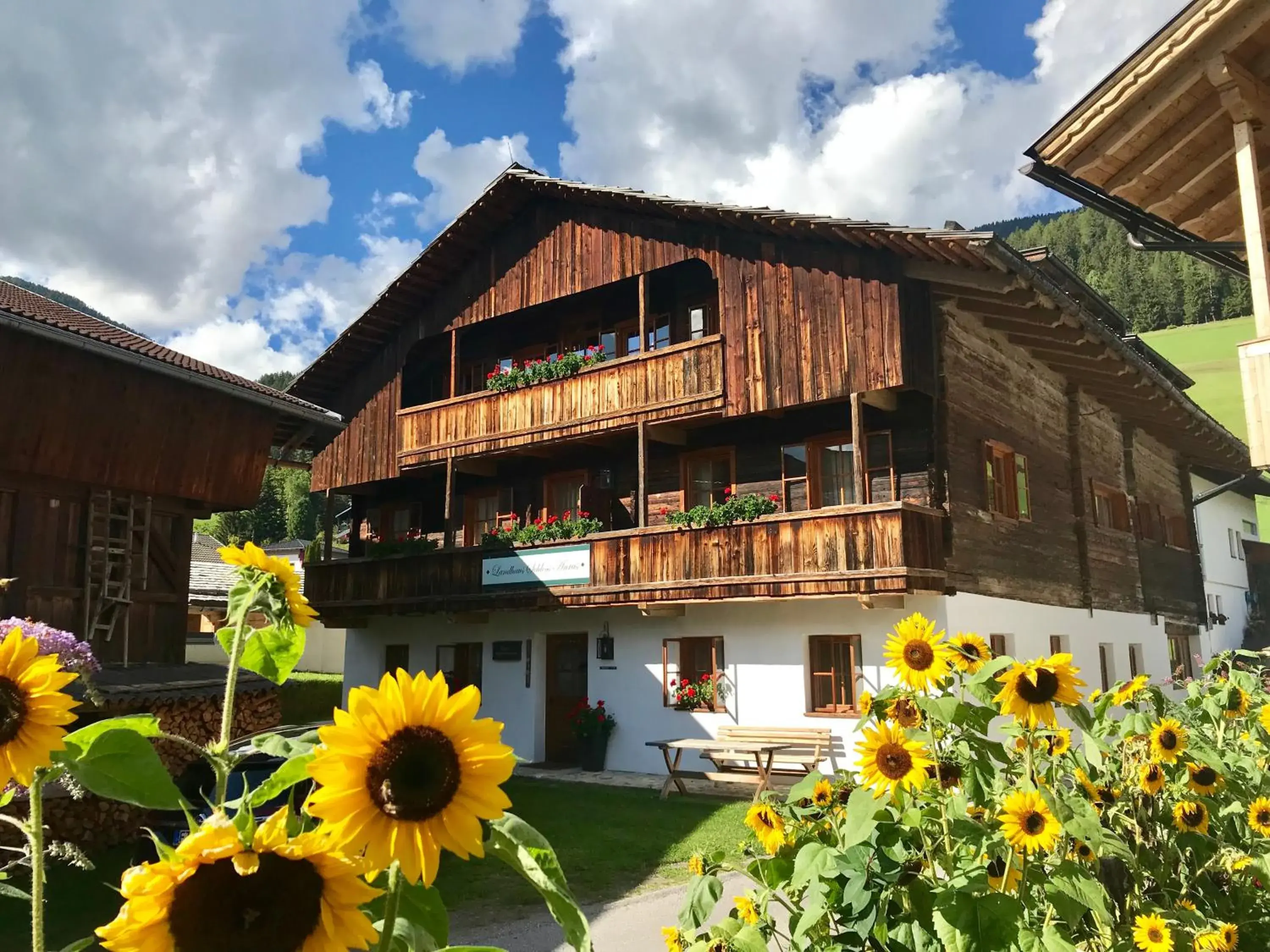 Landhaus & Schloss Anras Landhaus & Schloss Anras