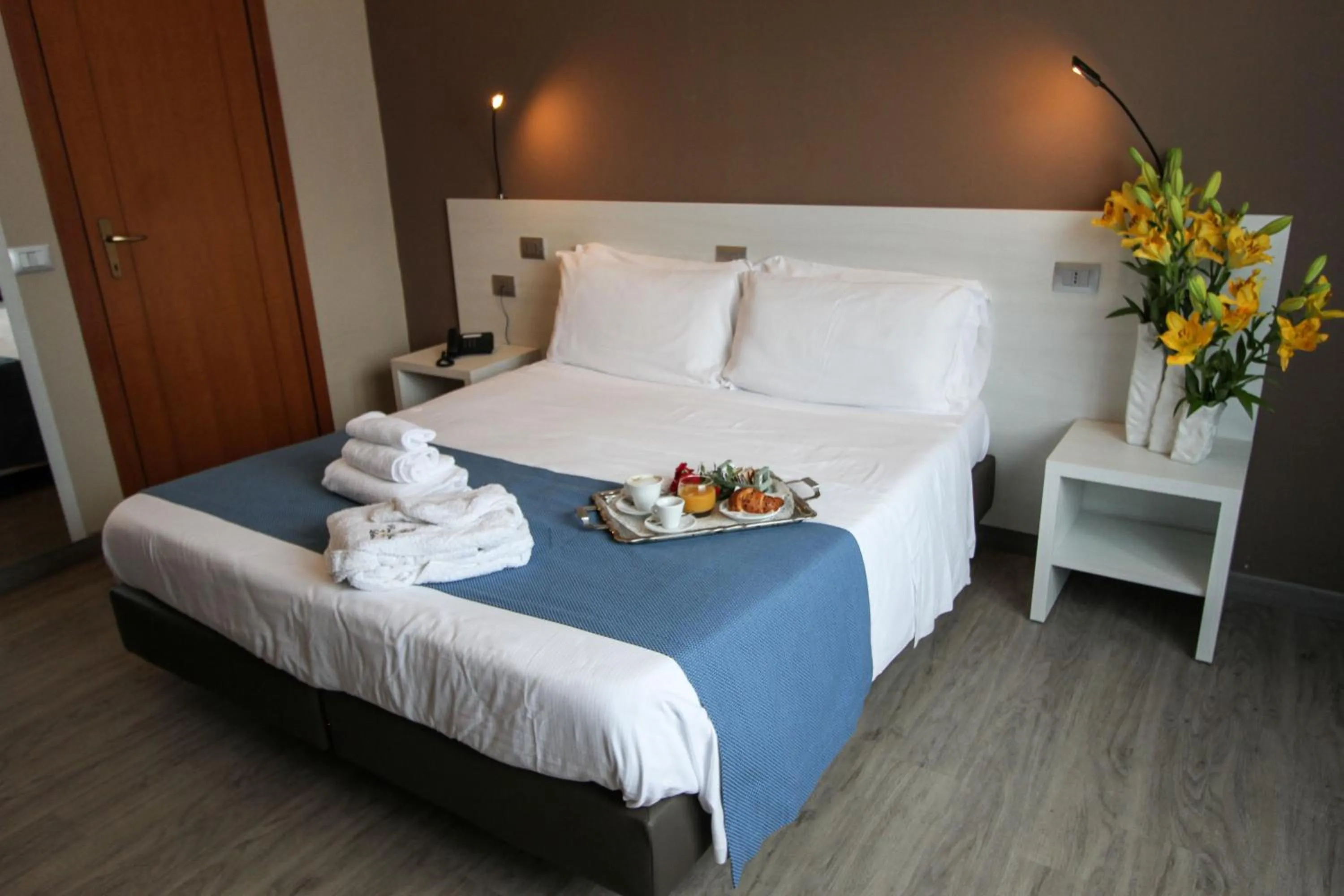 Bedroom, Bed in Park Hotel