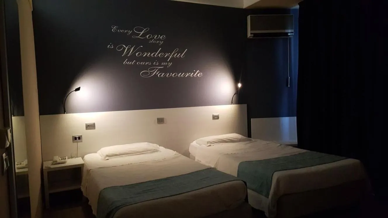 Bedroom, Bed in Park Hotel