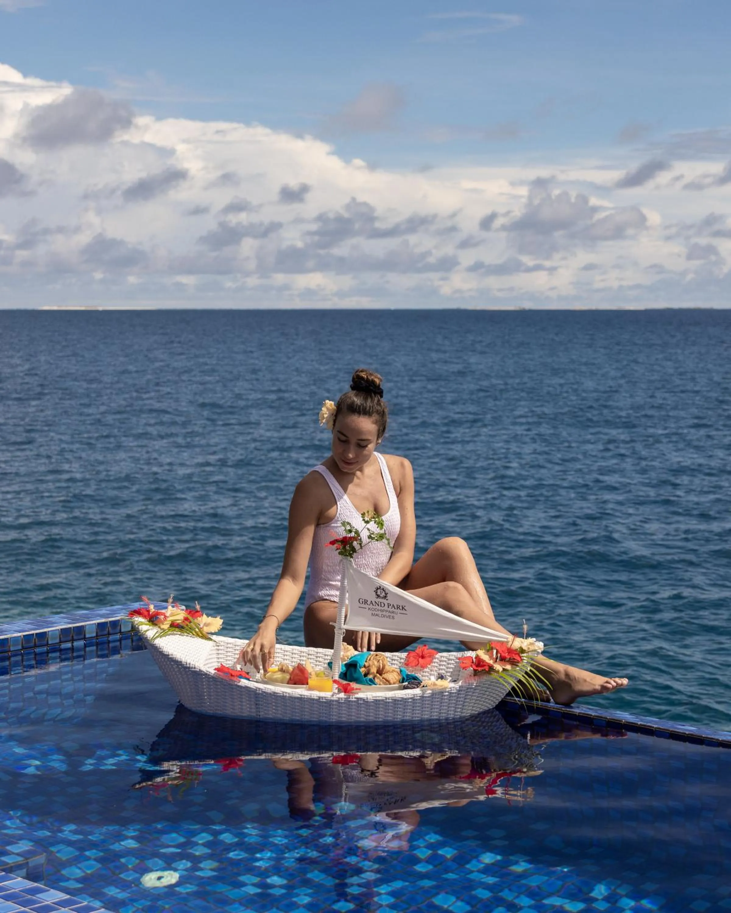 Day in Grand Park Kodhipparu Maldives