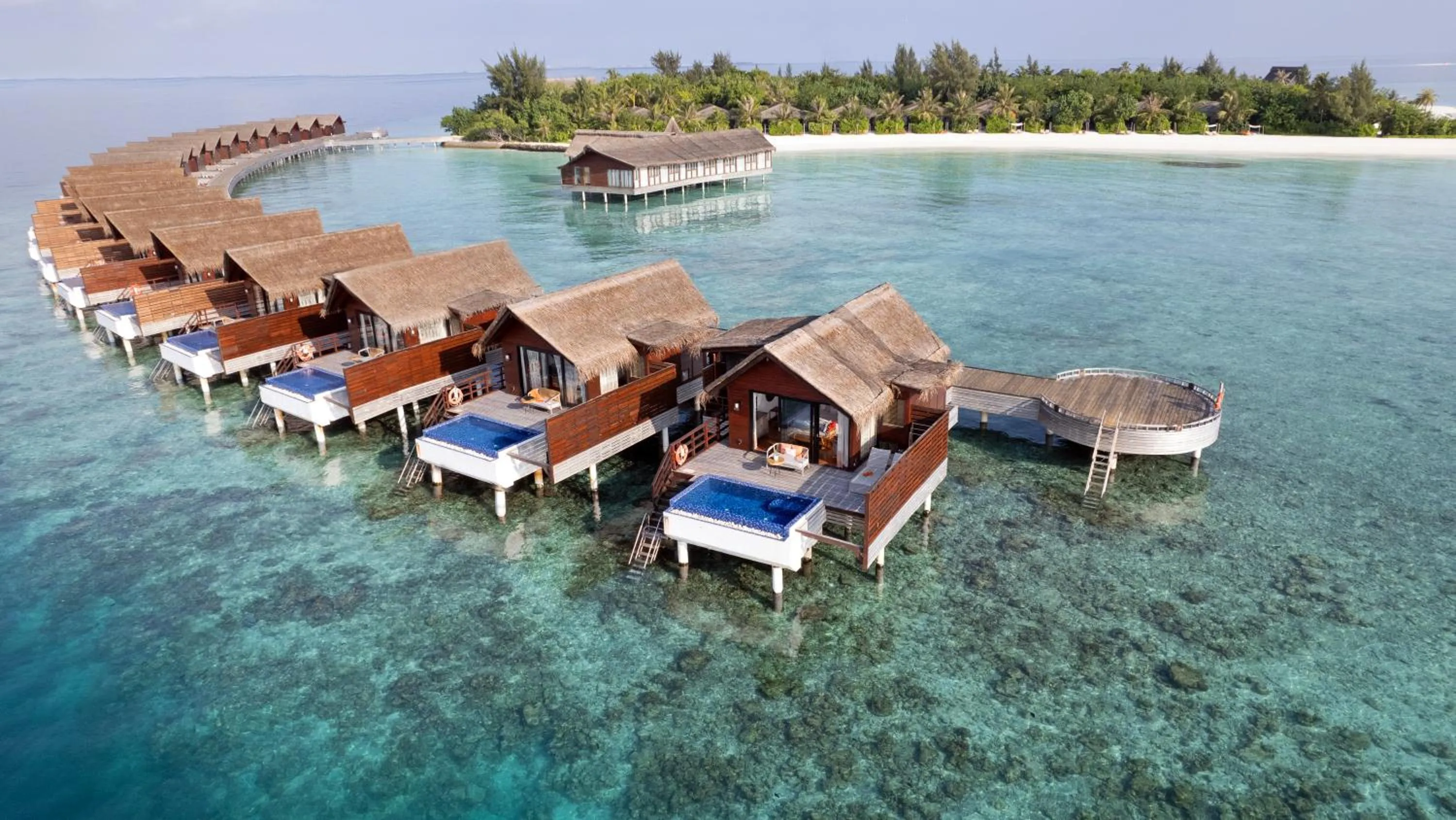 Area and facilities in Grand Park Kodhipparu Maldives