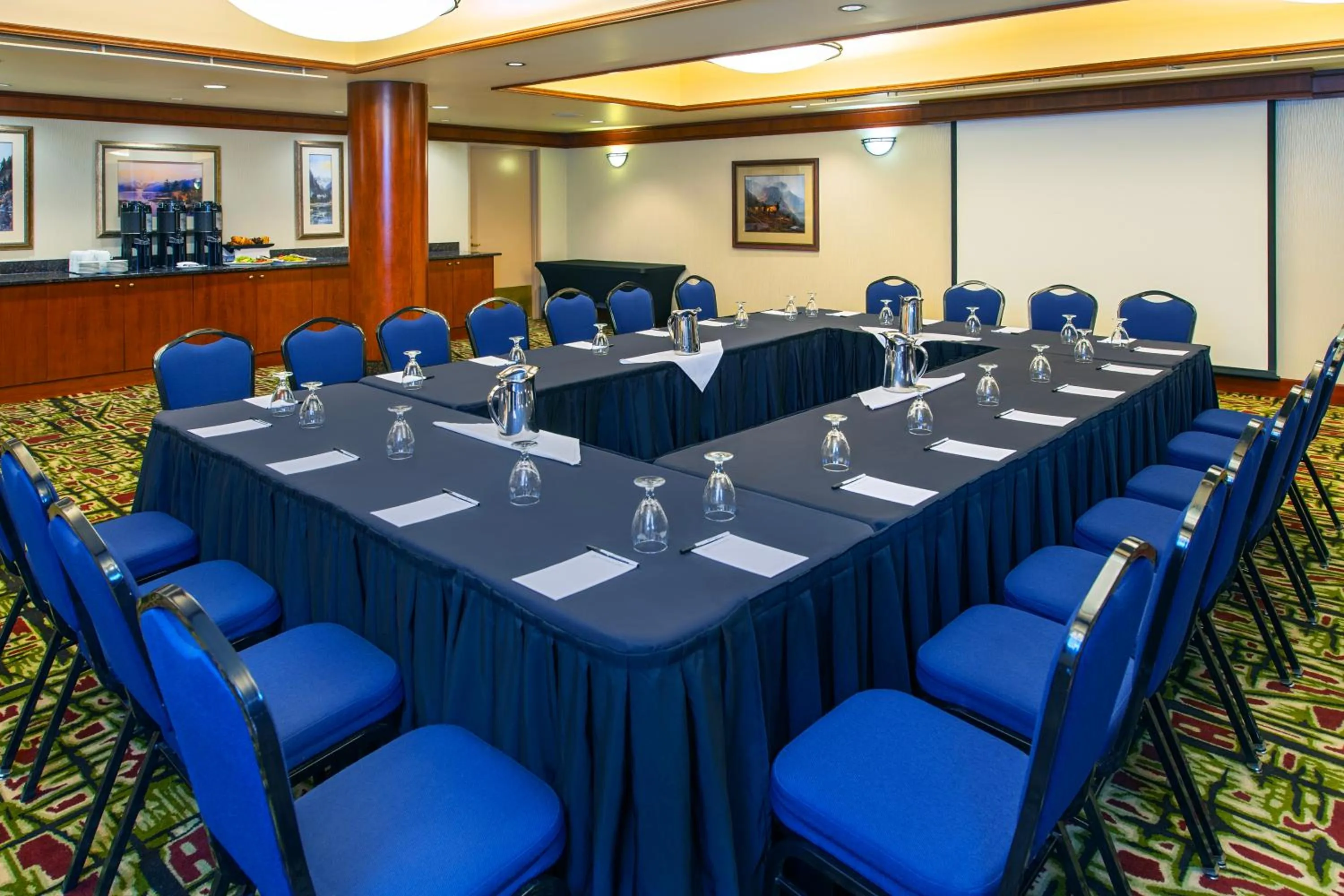 Meeting/conference room in Royal Canadian Lodge