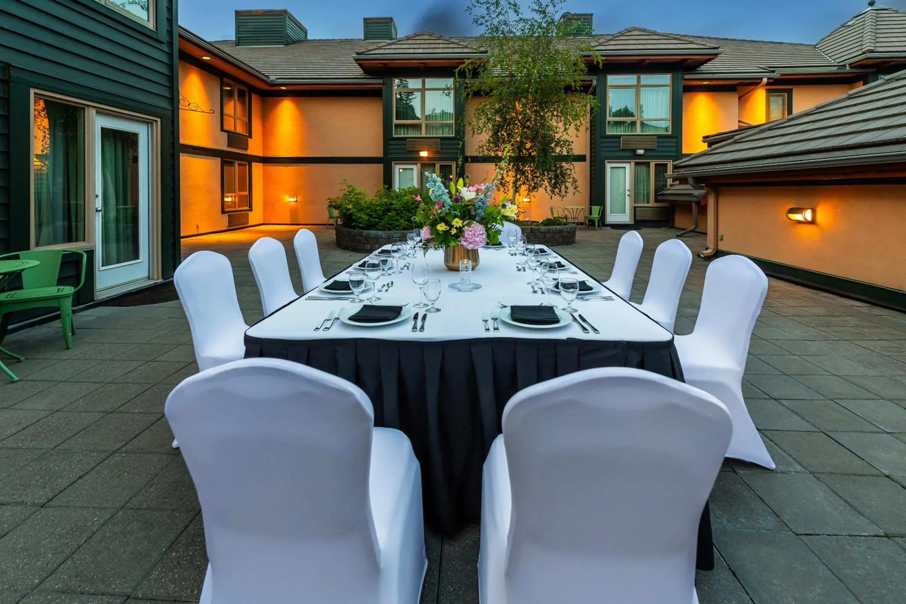 Balcony/Terrace in Royal Canadian Lodge