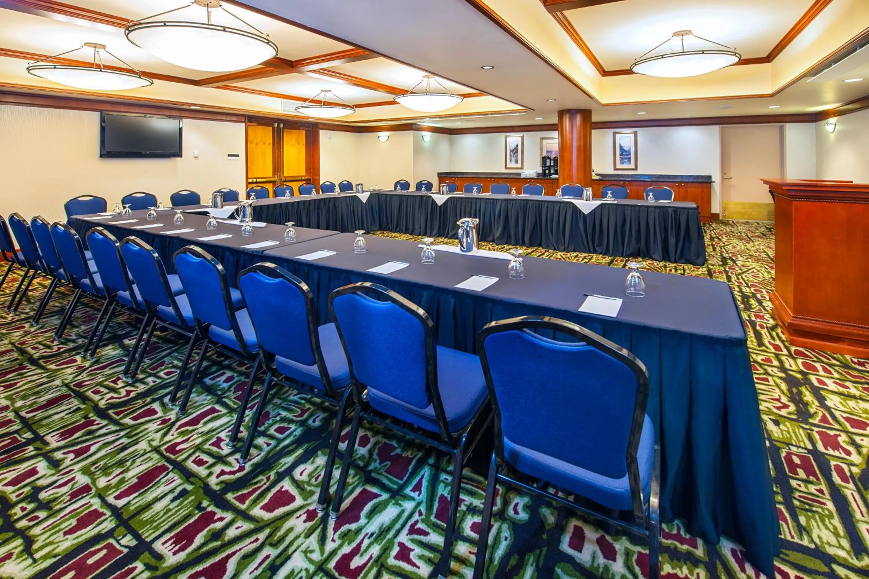 Meeting/conference room in Royal Canadian Lodge