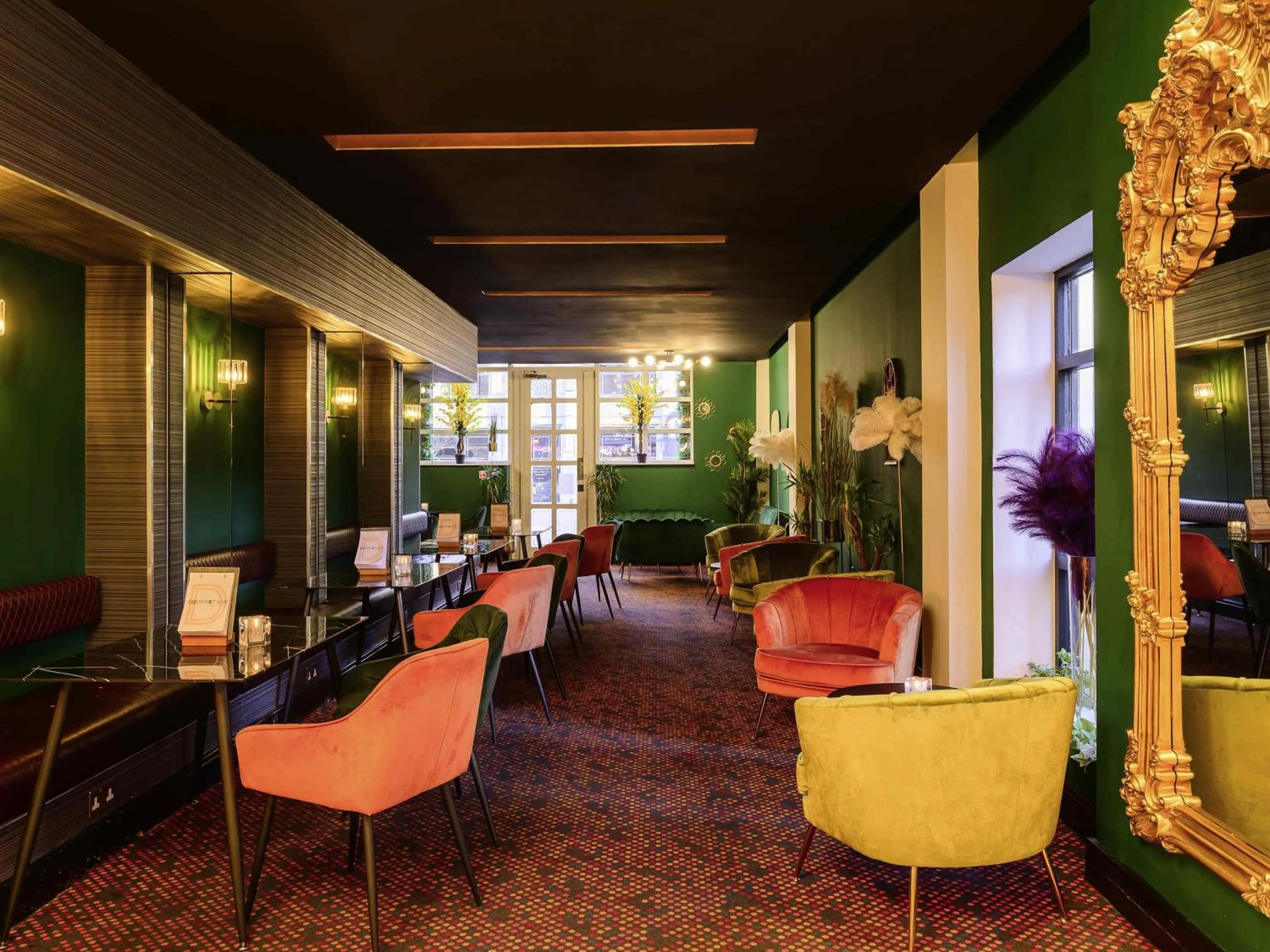 Restaurant/places to eat in Novotel Birmingham Centre