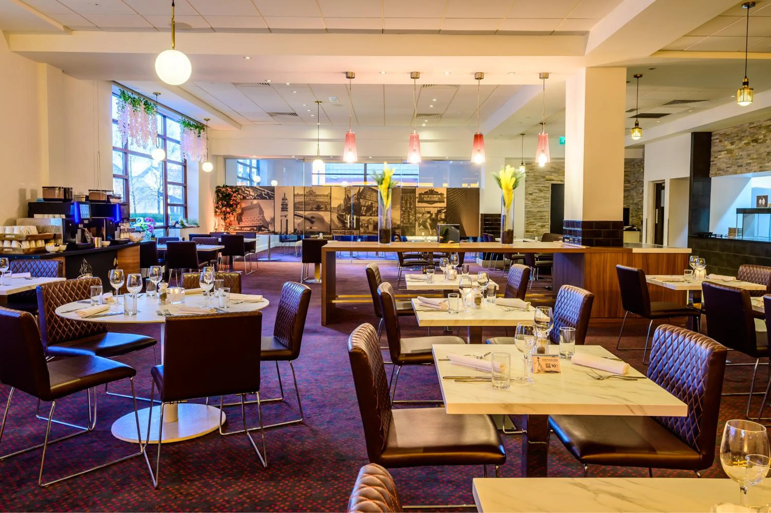 Restaurant/places to eat in Novotel Birmingham Centre