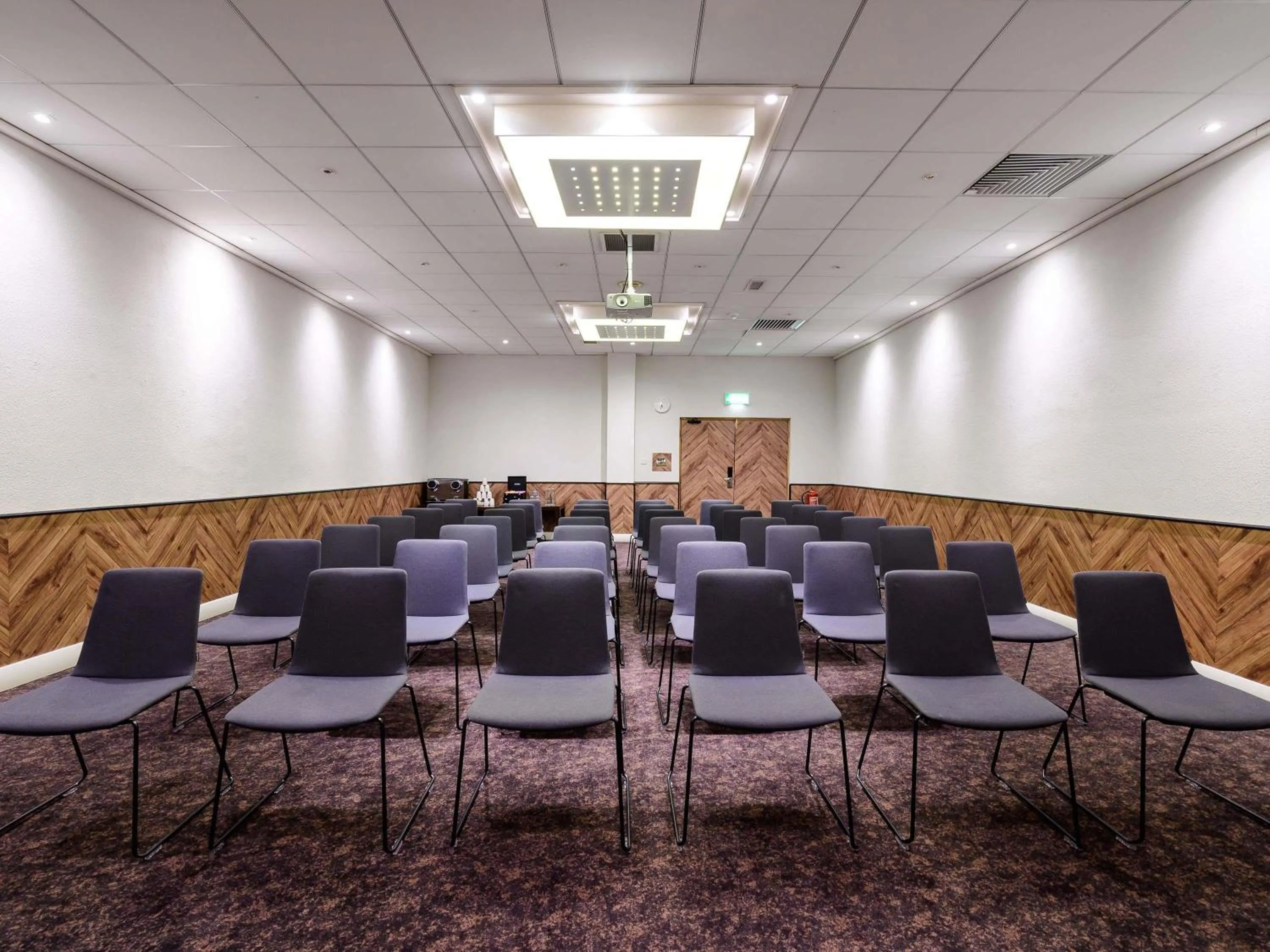 Meeting/conference room in Novotel Birmingham Centre