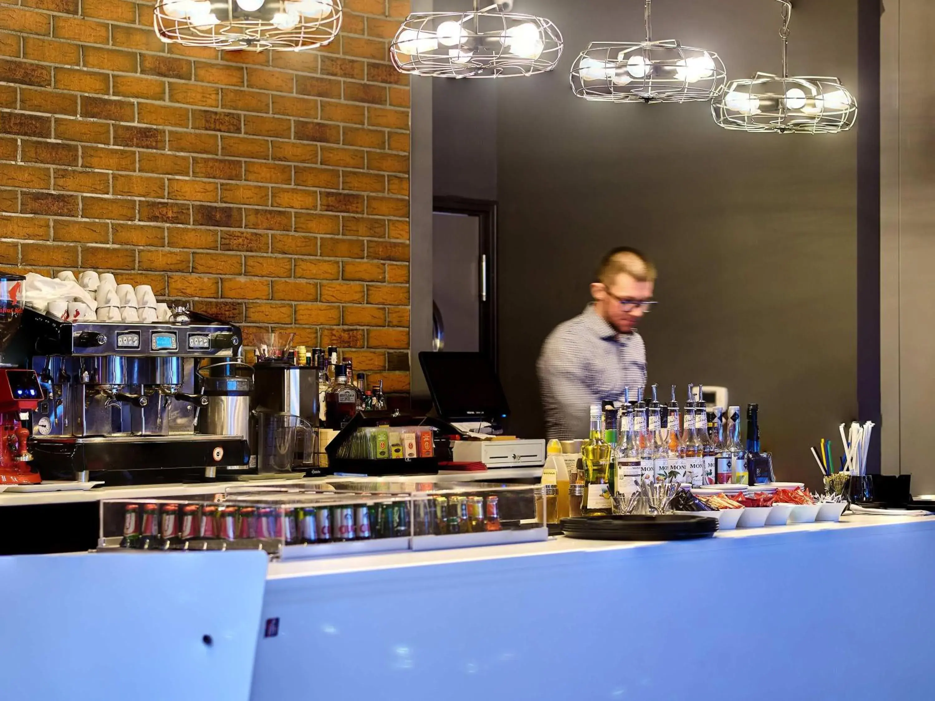 Lounge or bar in ibis Styles Arad Lounge or bar in ibis Styles Arad